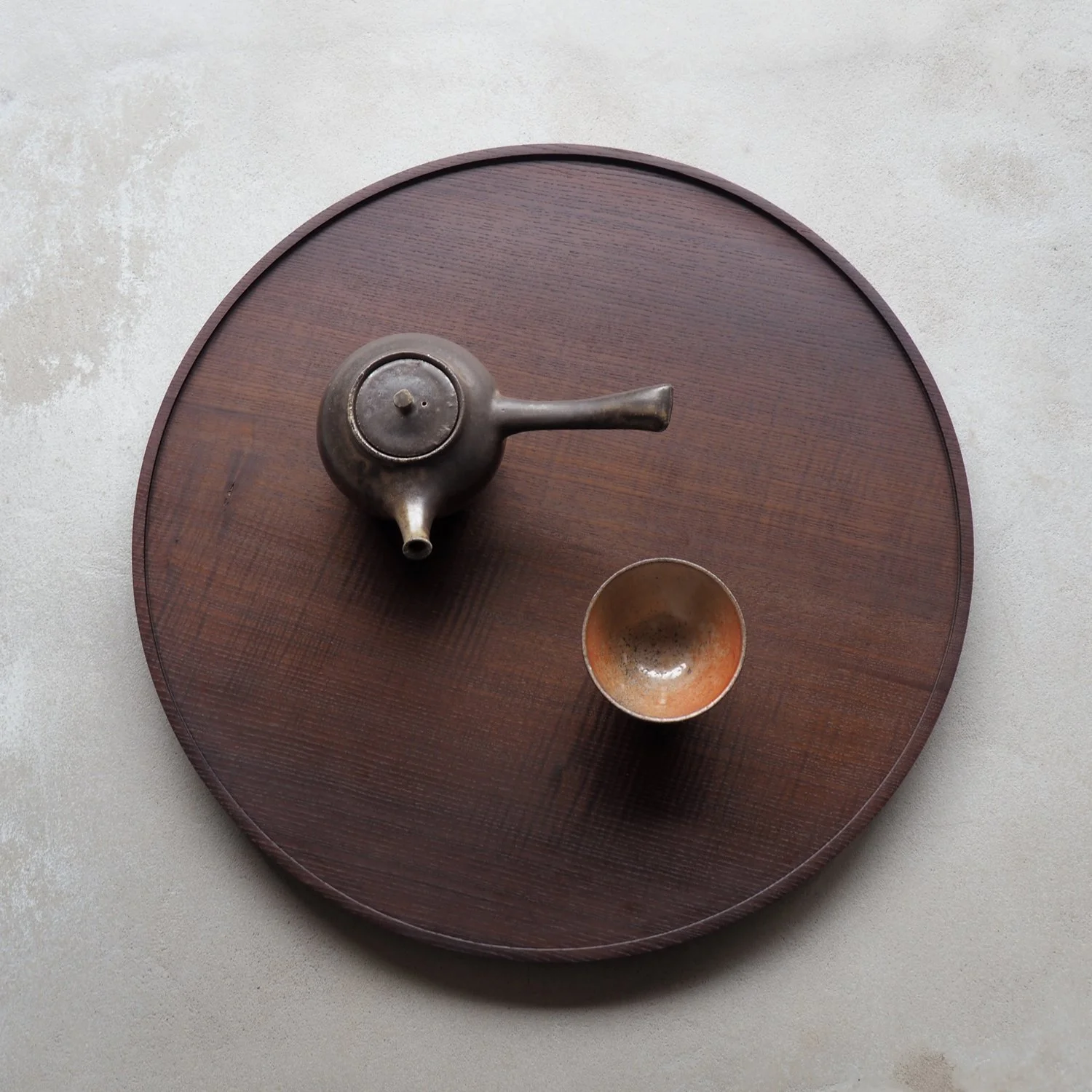 circular-tray-smoked-ash-1c-pachadesign.jpg