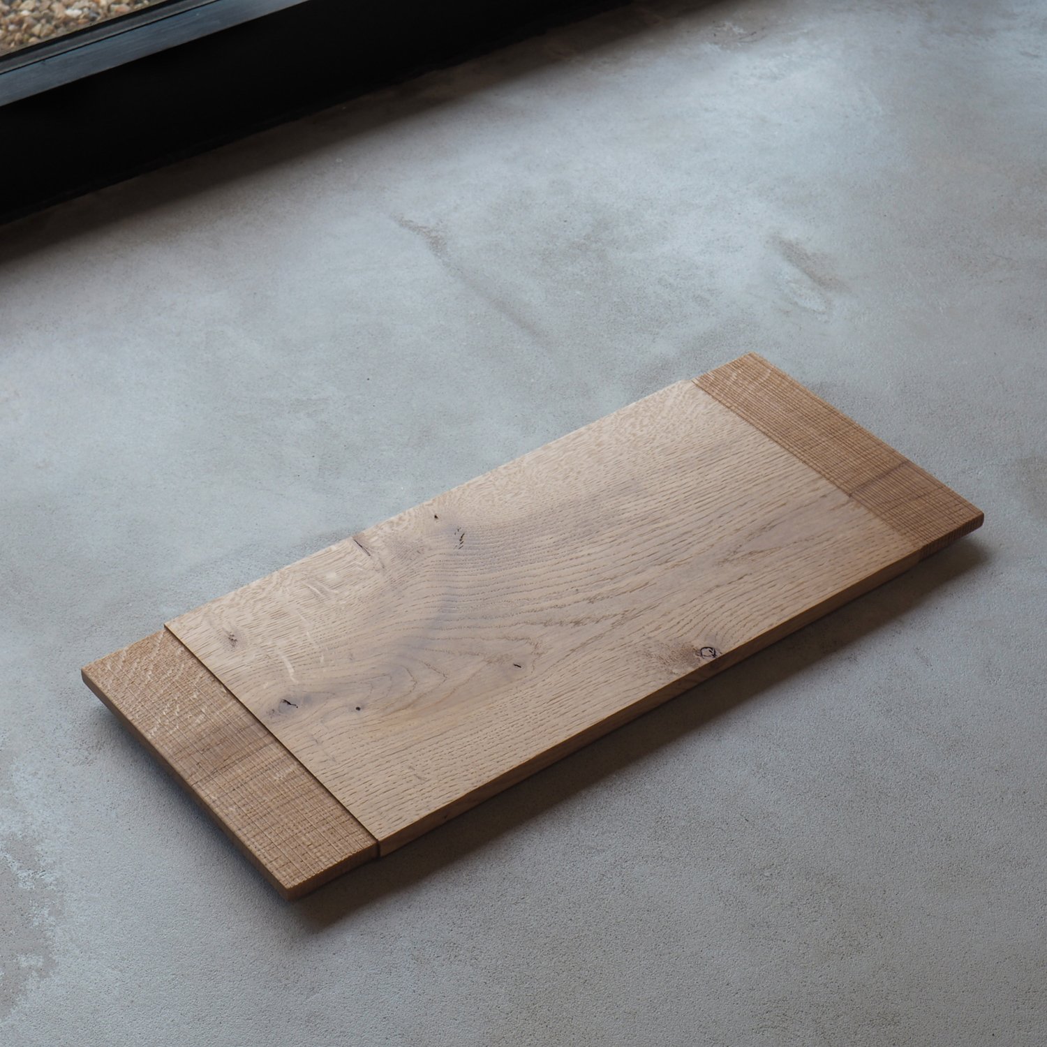 oak tray with sawn texture 1
