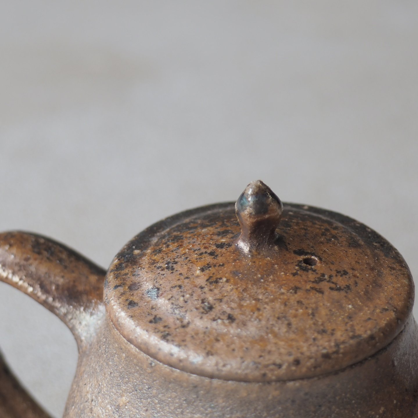 small-wood-fired-teapot-1b-pachadesign.jpg