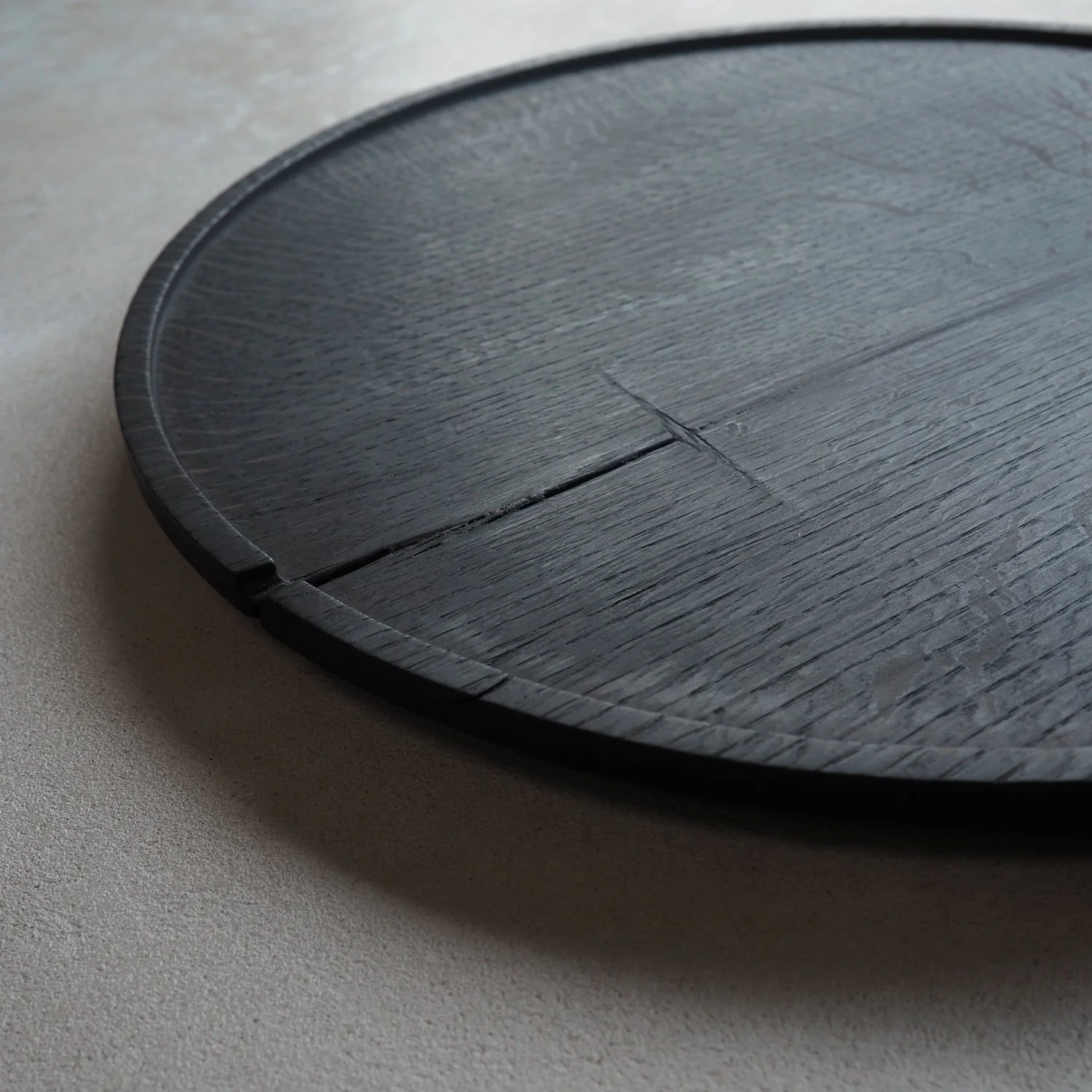 circular-burnt-oak-tray-3b-pachadesign.jpg