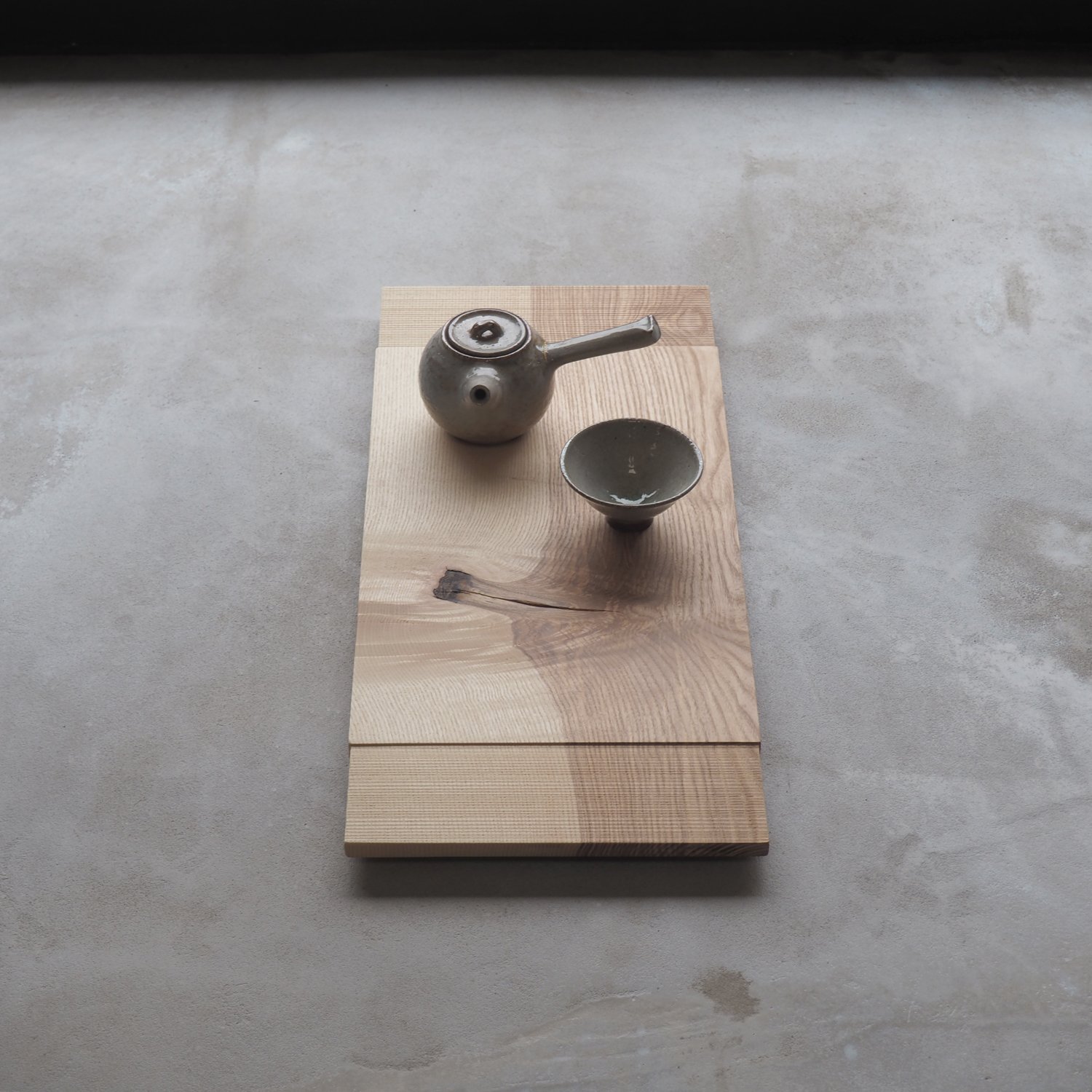 ash-tray-with-sawn-texture-2b-pachadesign.jpg
