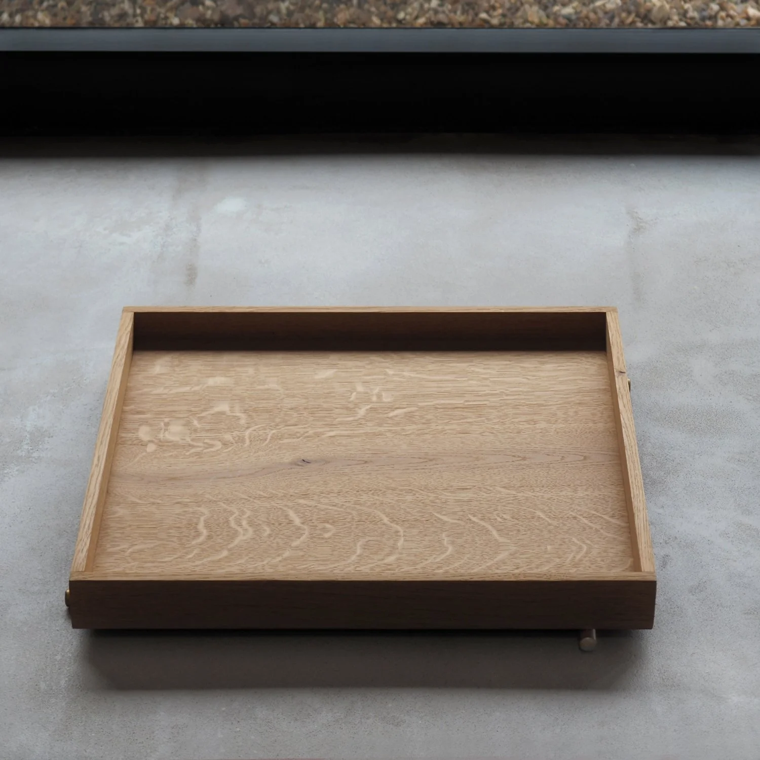 oak-and-brass-tray-1f-pachadesign.jpg