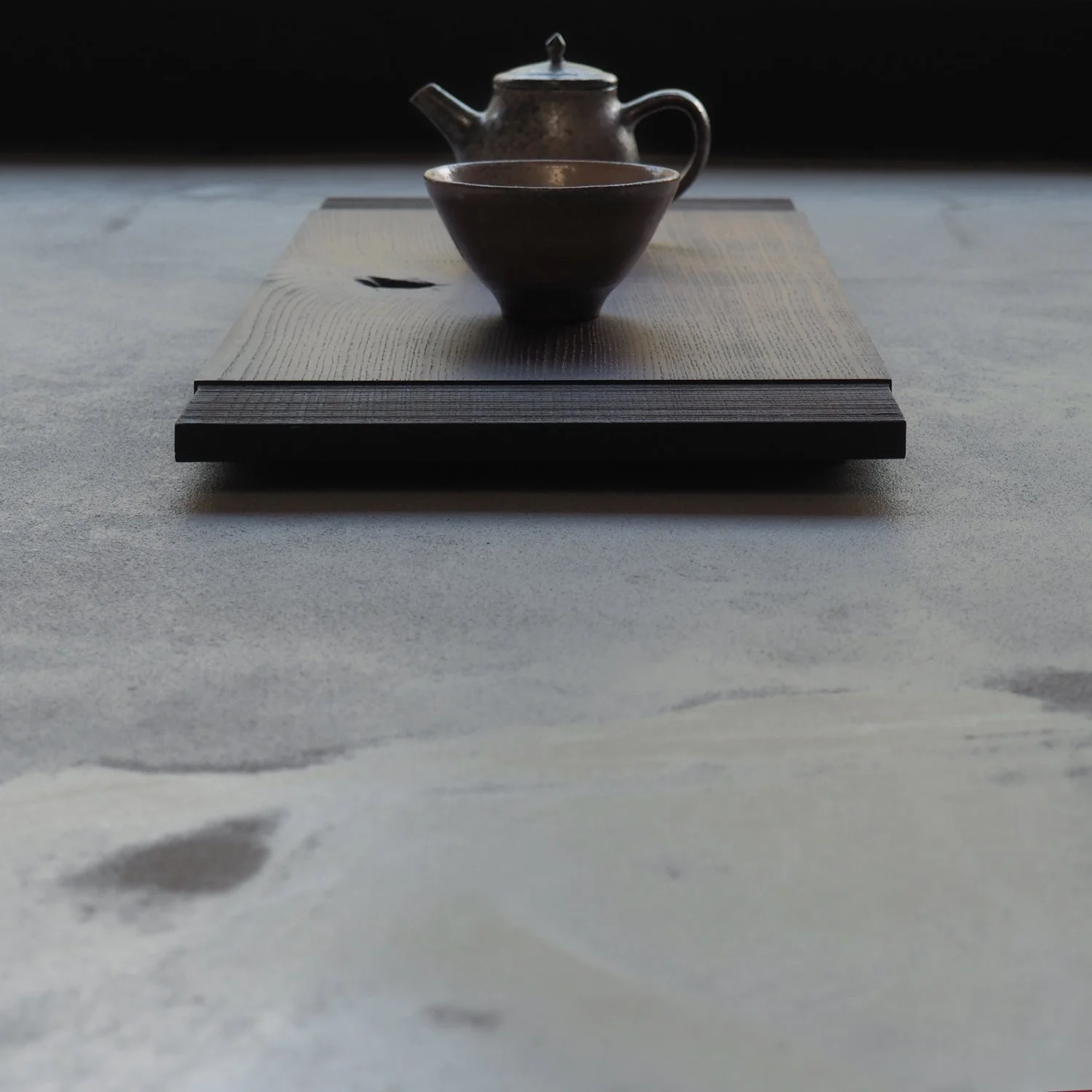 smoked-ash-tray-with-sawn-texture-2e-pachadesign.jpg
