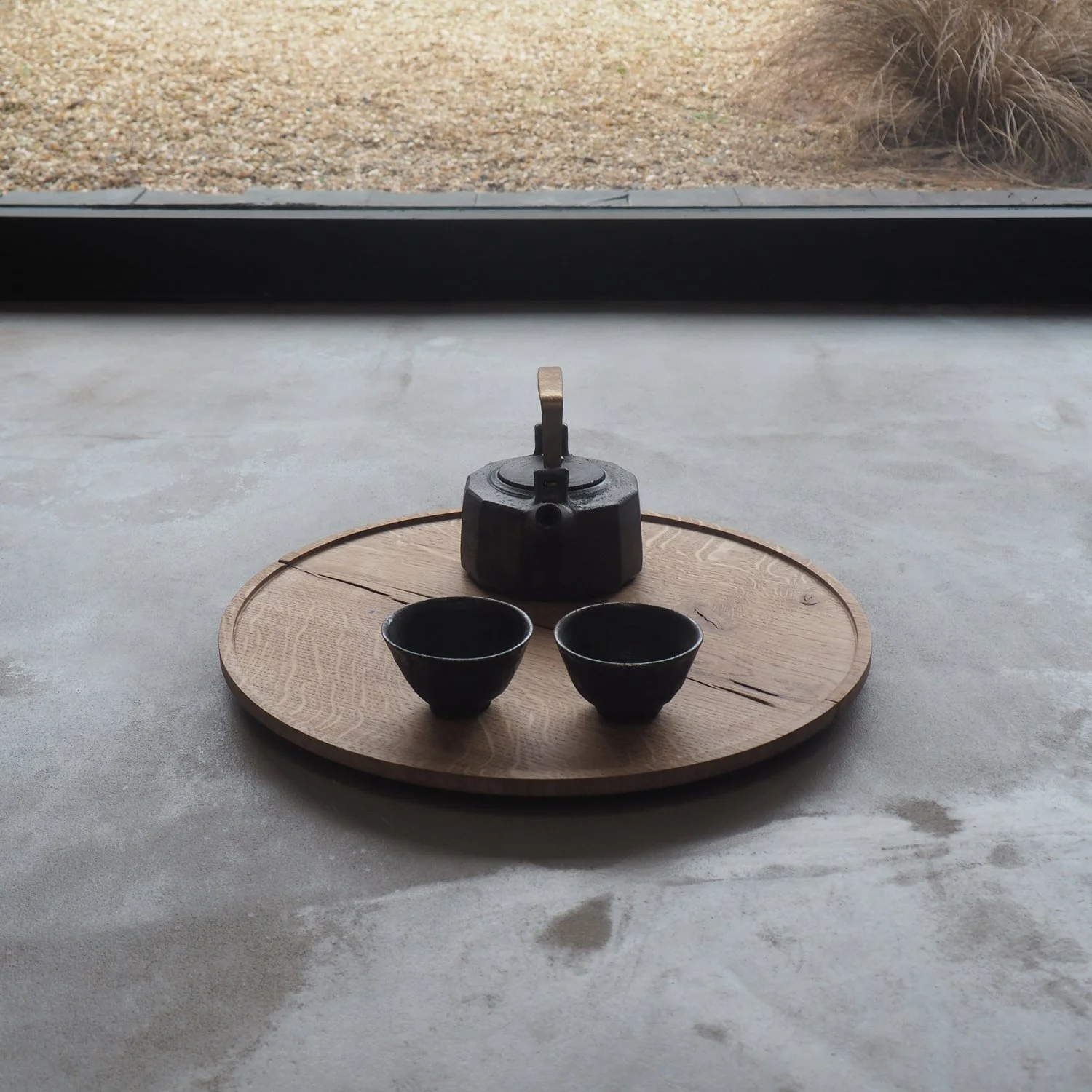 circular-oak-tray-3b-pachadesign.jpg