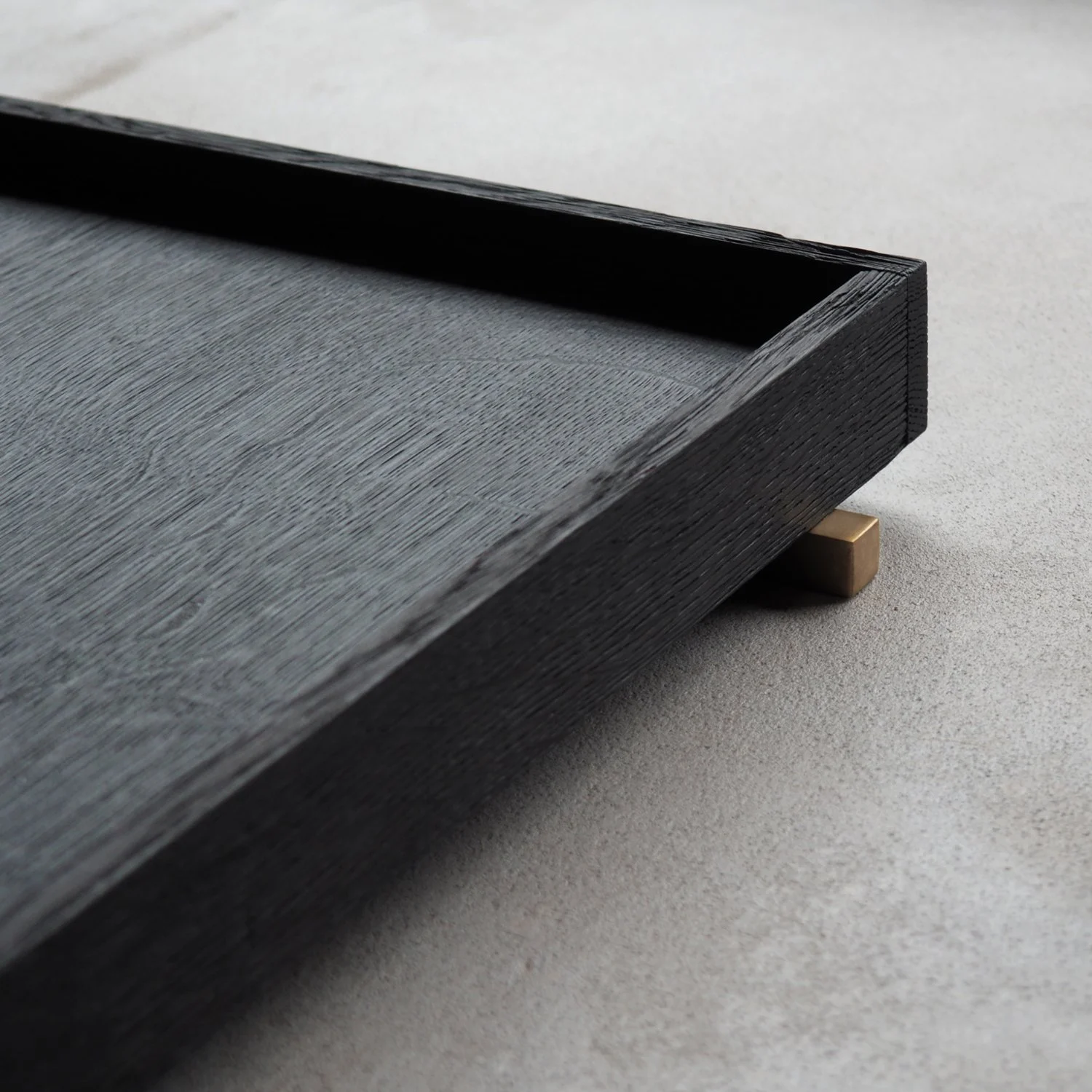 burnt-oak-and-brass-tray-1d-pachadesign.jpg