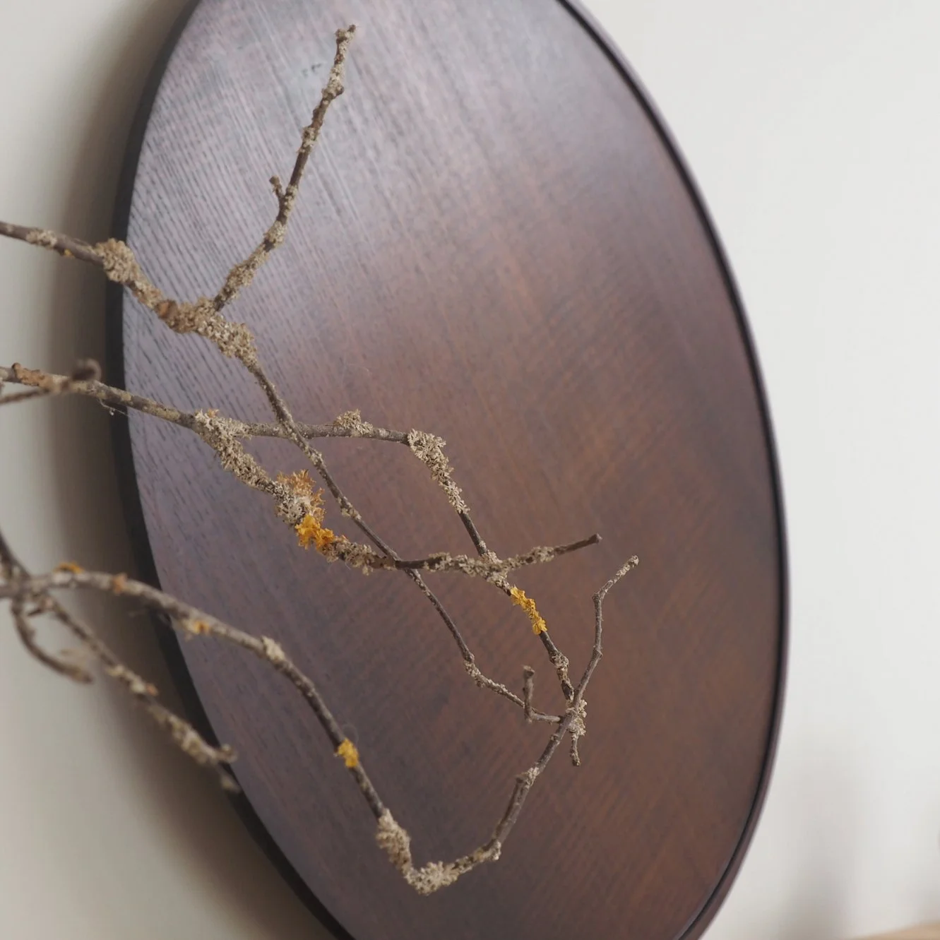 circular-tray-smoked-ash-1d-pachadesign.jpg