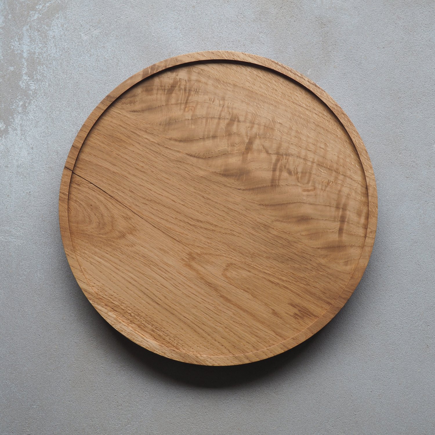 circular-oak-tray-4a-pachadesign.jpg