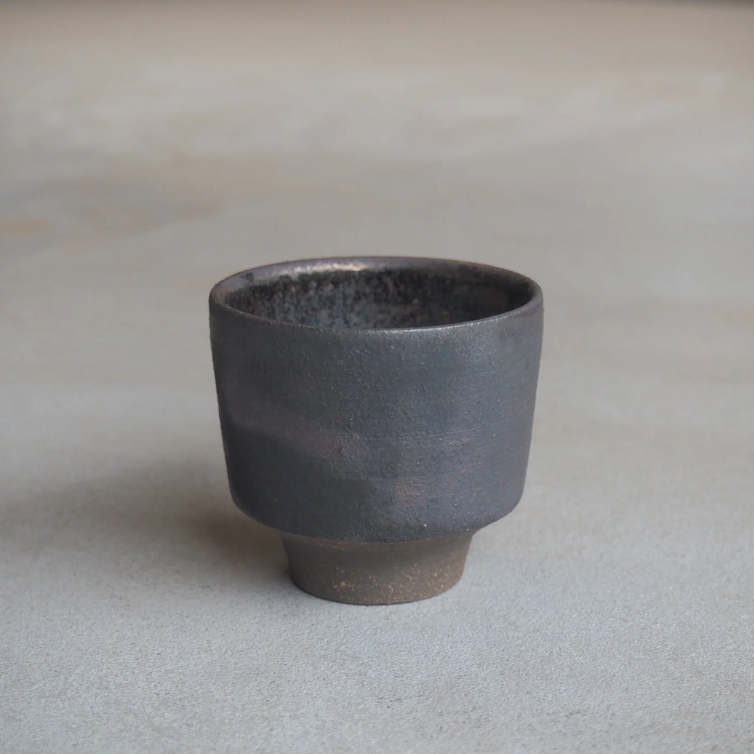 high-footed-yunomi-1a-popalini-jezand-pachadesign.jpg