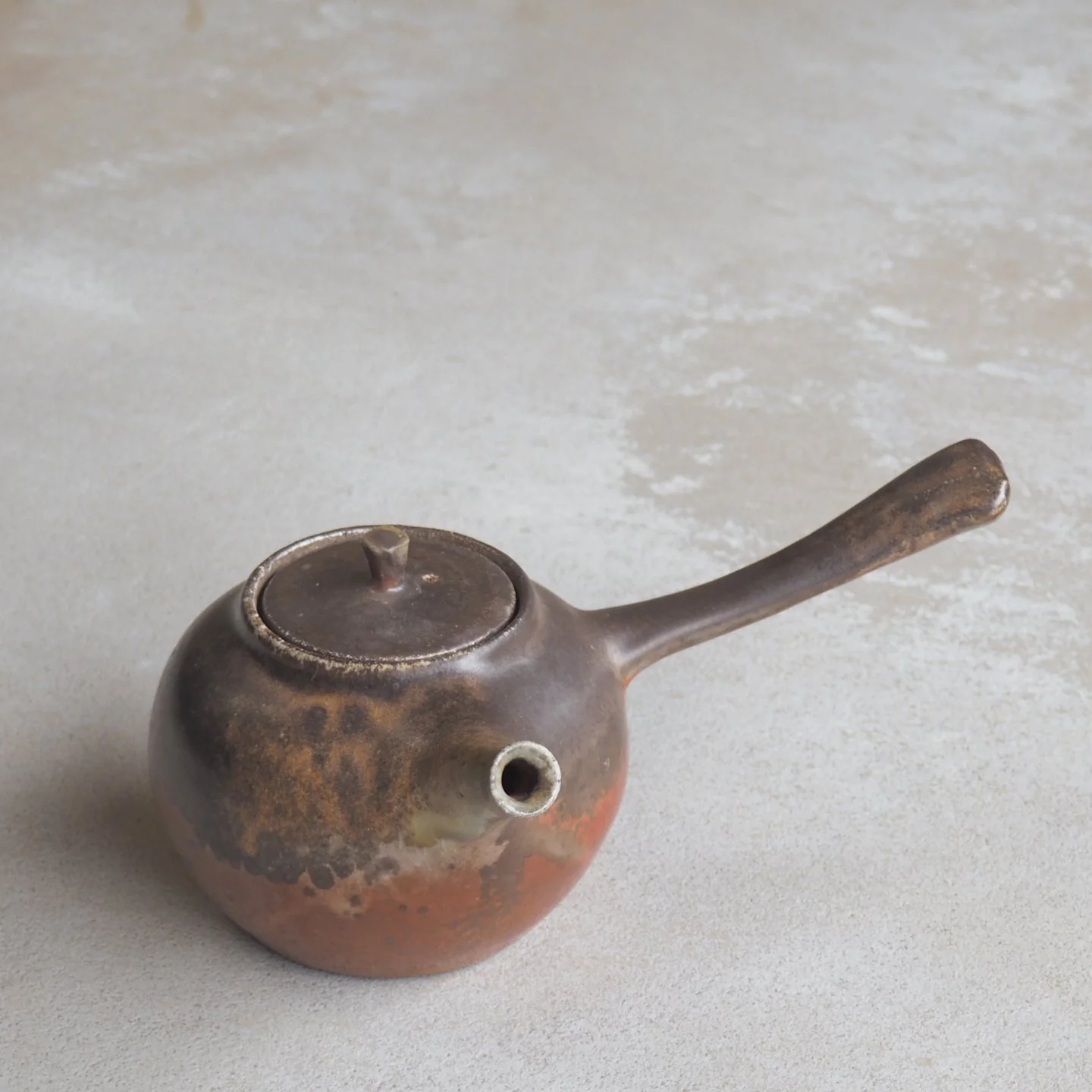 shino-kyusu-1e-pachadesign.jpg