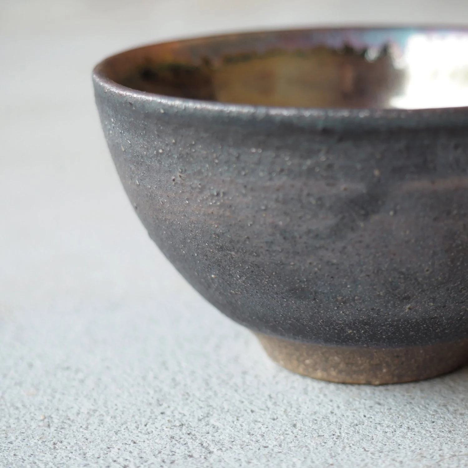 iron-wash-shino-open-yunomi-1e-pachadesign.jpg