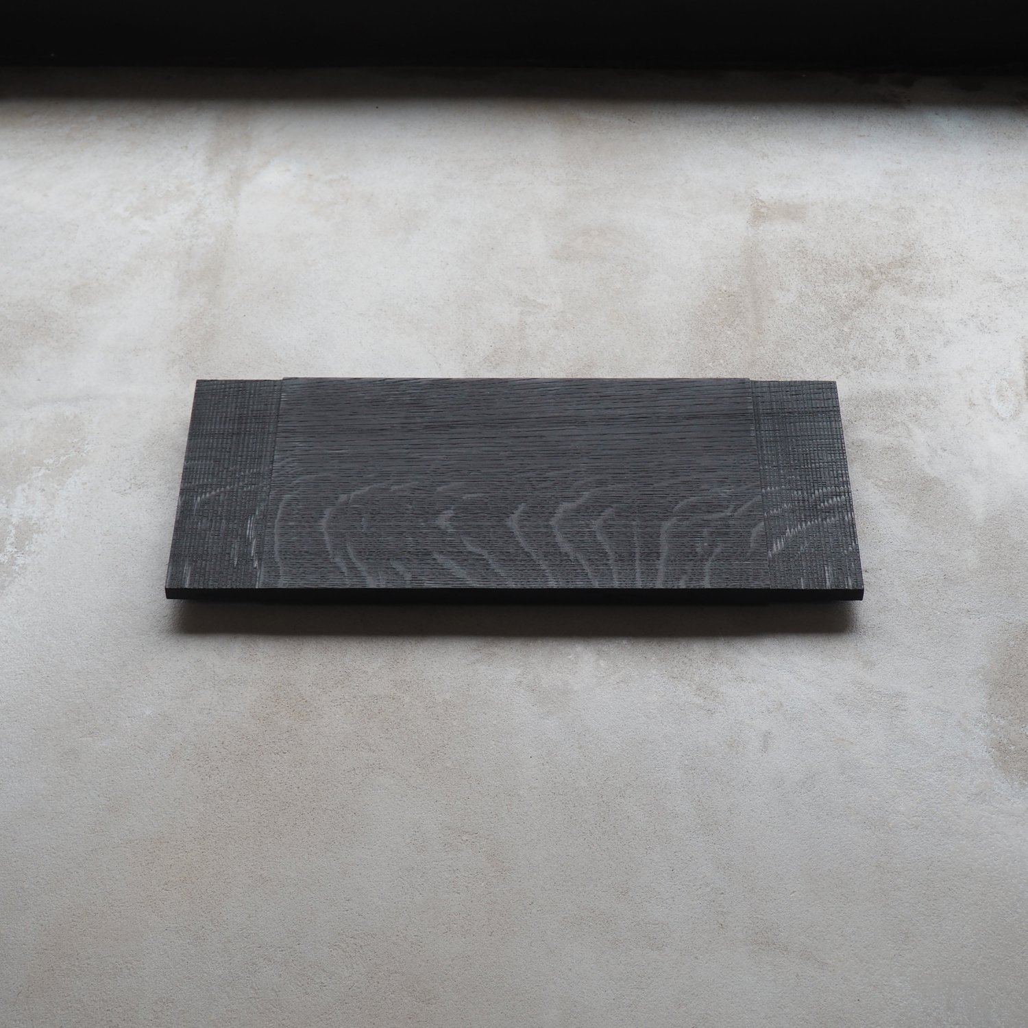 burnt-oak-tray-with-sawn-texture-2a-pachadesign.jpg