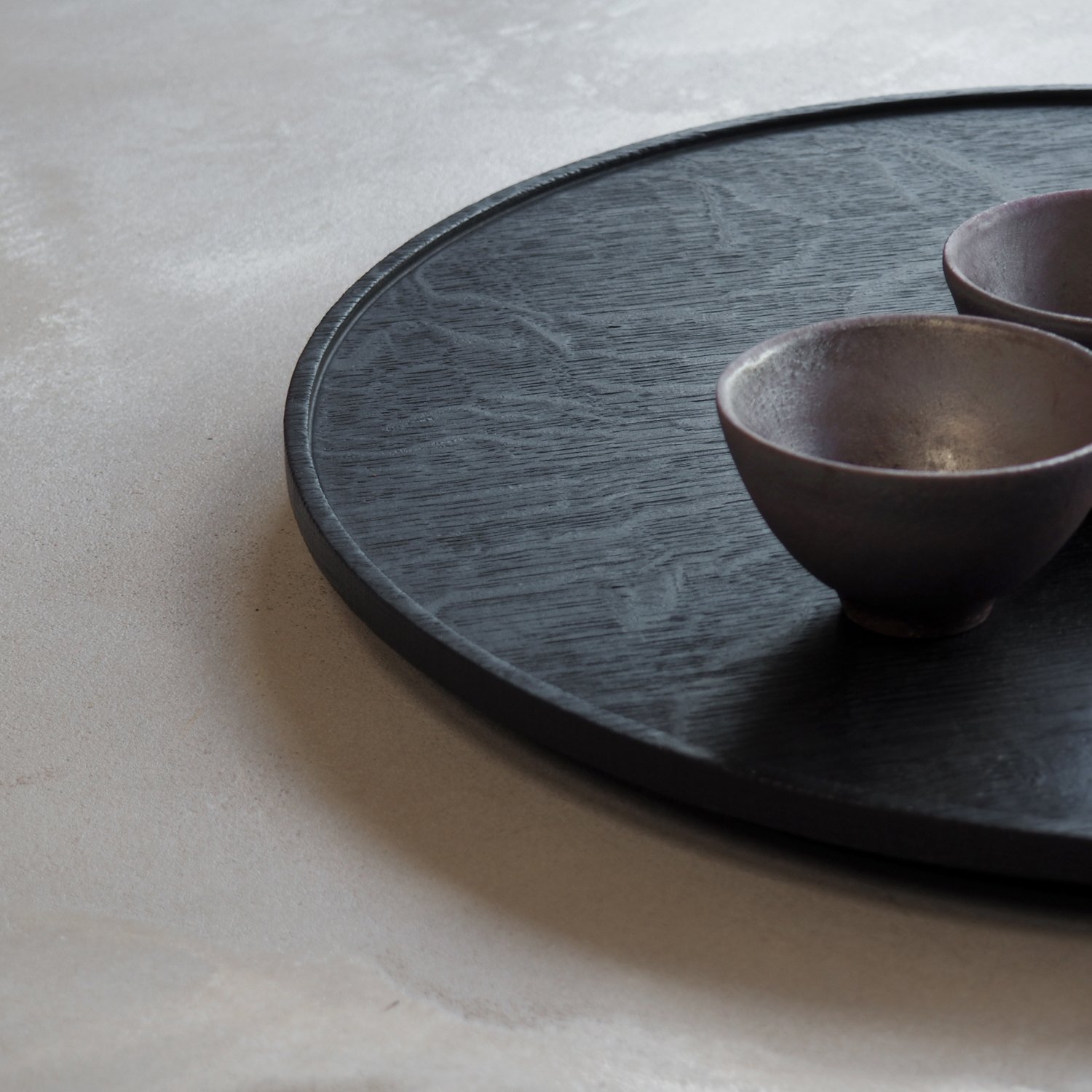 circular-burnt-oak-tray-1d-pachadesign.jpg