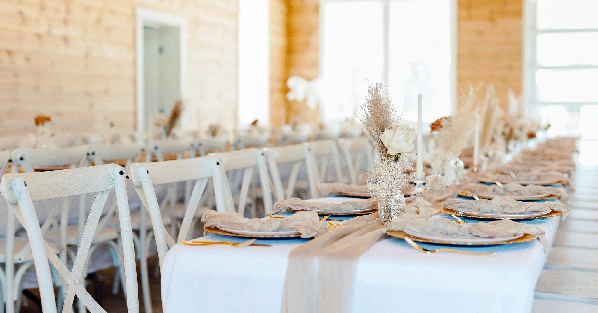 A timeless setting for your most unforgettable moments ✨

Celebrate your special day at Loblolly Acres, where natural beauty meets elegant charm. From our stunning Magnolia Barn with chandeliers and seating for up to 130 guests, to cozy outdoor space