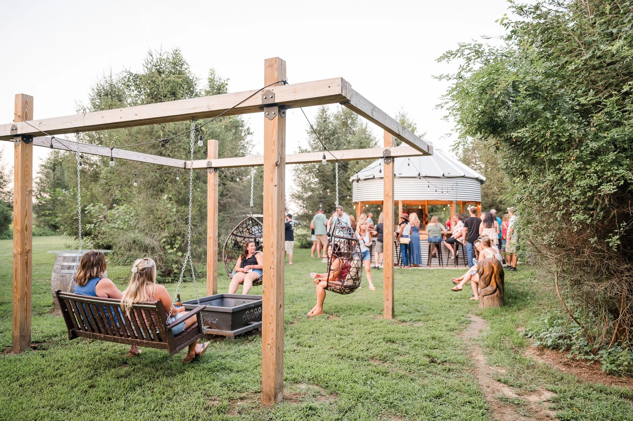 🎸 LOVE SEED MAMA JUMP IS BACK IN KENT COUNTY! 🎸

THIS FRIDAY June 26 | LOBLOLLY ACRES Viola, Delaware
Get ready for another unforgettable summer evening under the stars as Love Seed Mama Jump returns to the farm! For more than 20 years, this fan-fa