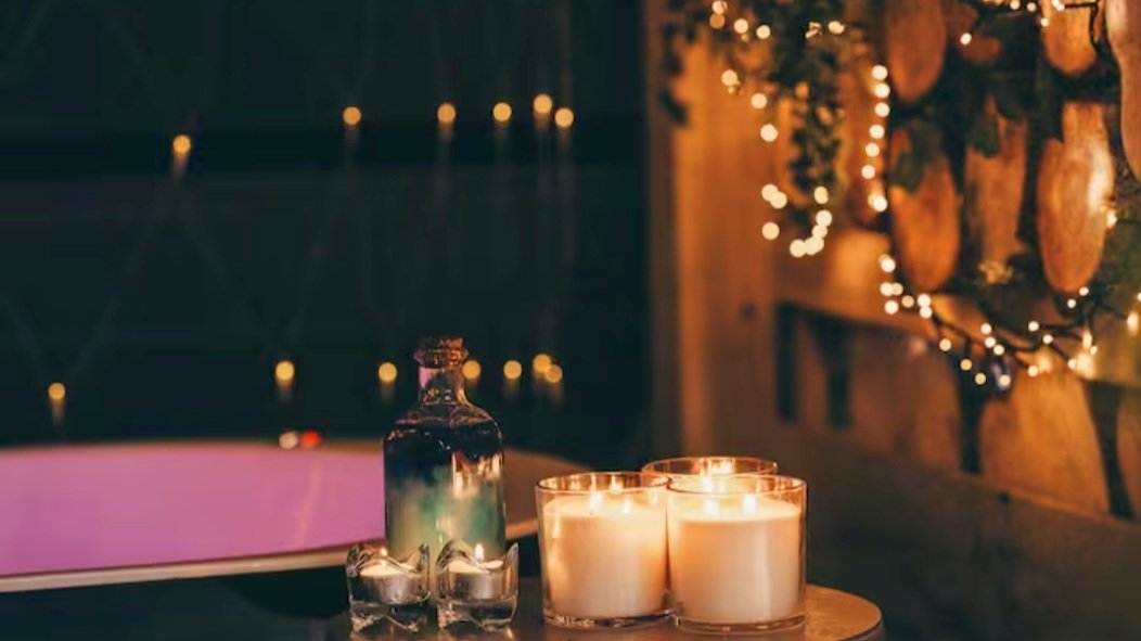 Candles+and+twinkling+lights.jpg