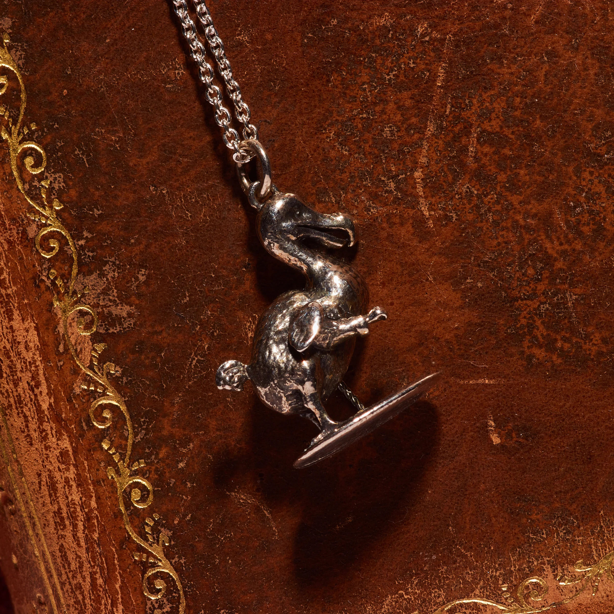 Dodo Esquire Pendant