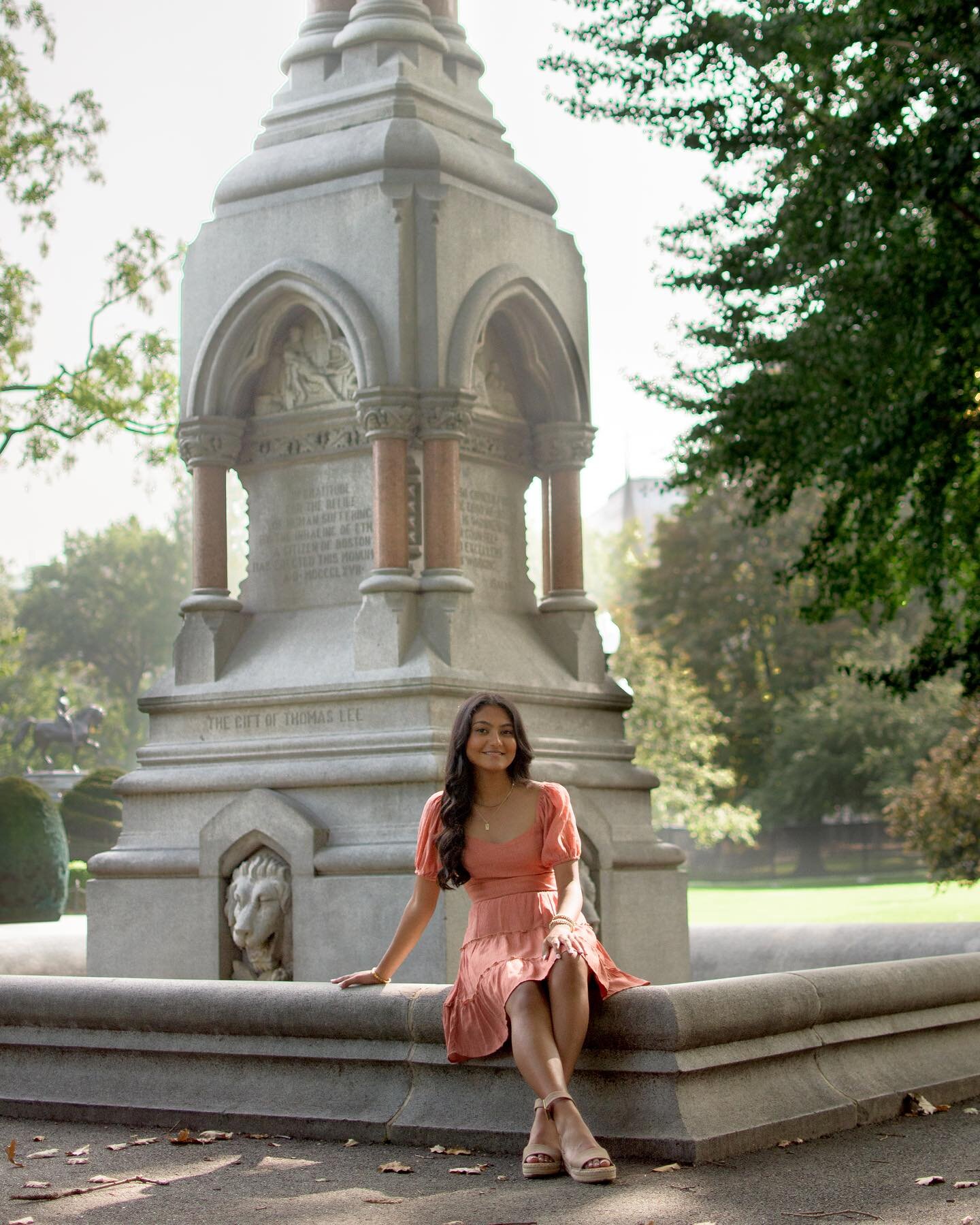 Divya is stunning!!! After two reschedules due to rain, we finally found the perfect day! It was warm and the sun was hazed. I will always love photoshoots in Boston 🏙️