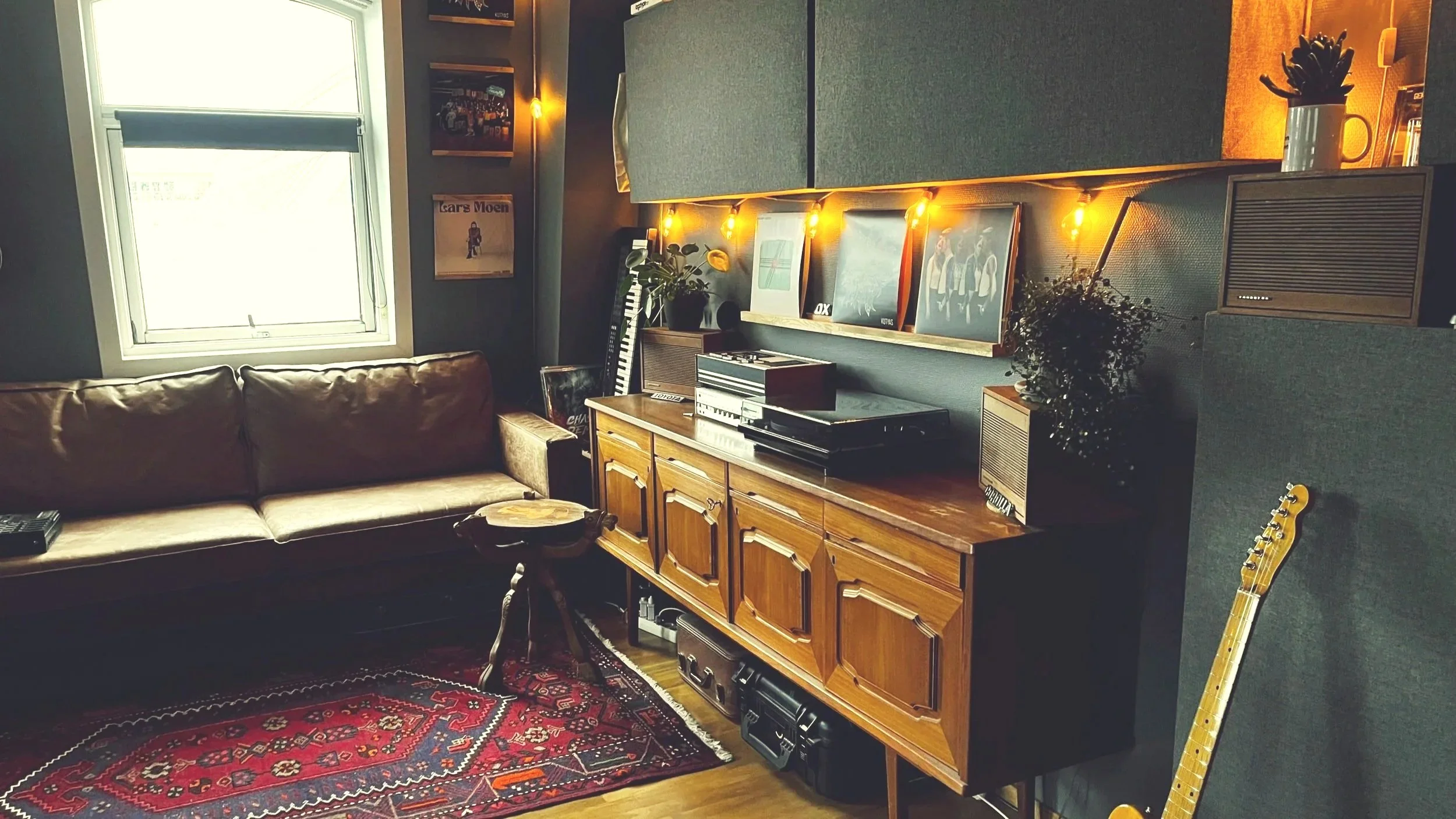 #vinyl #control room