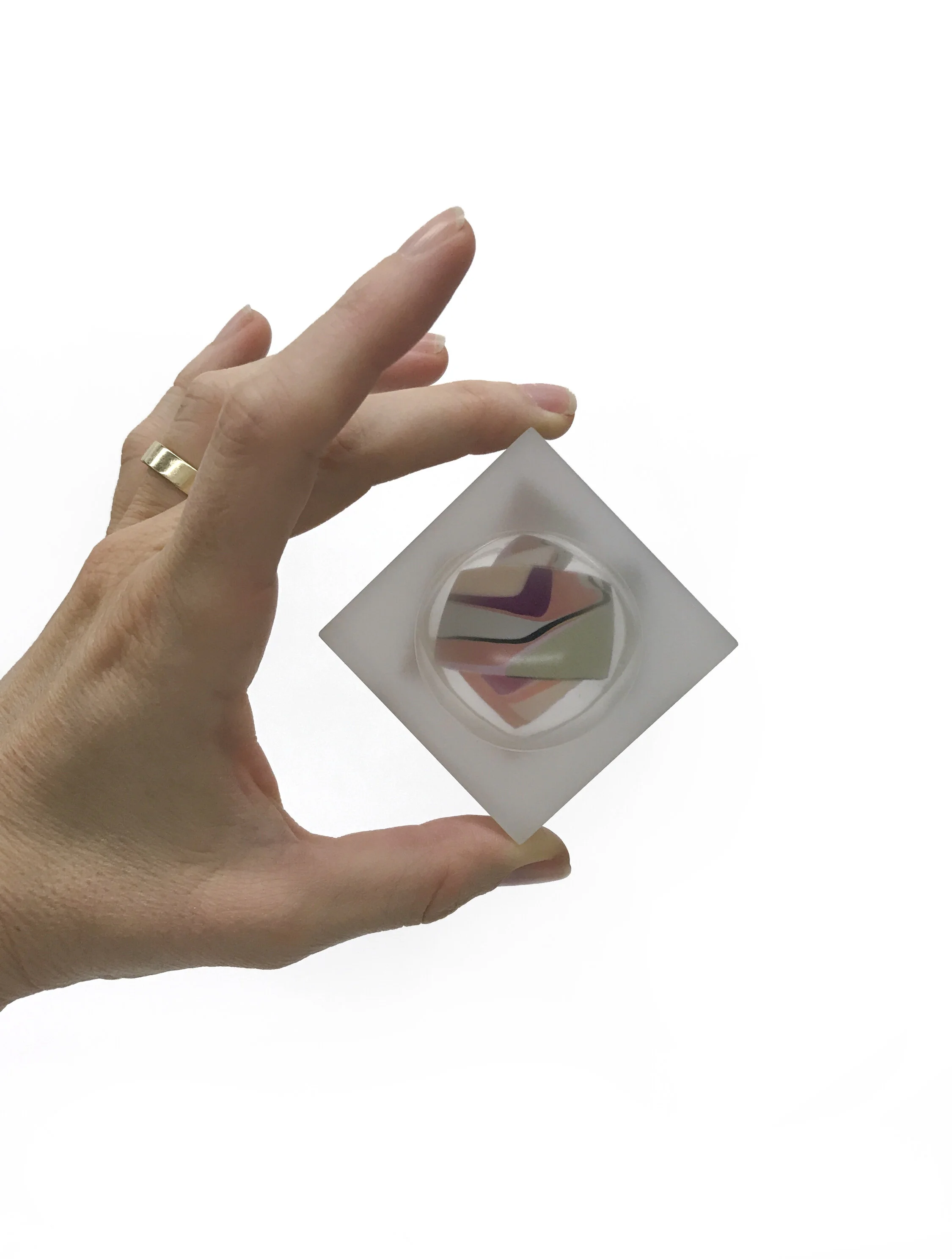 Ring Dish_Smoke_white_HR.jpg