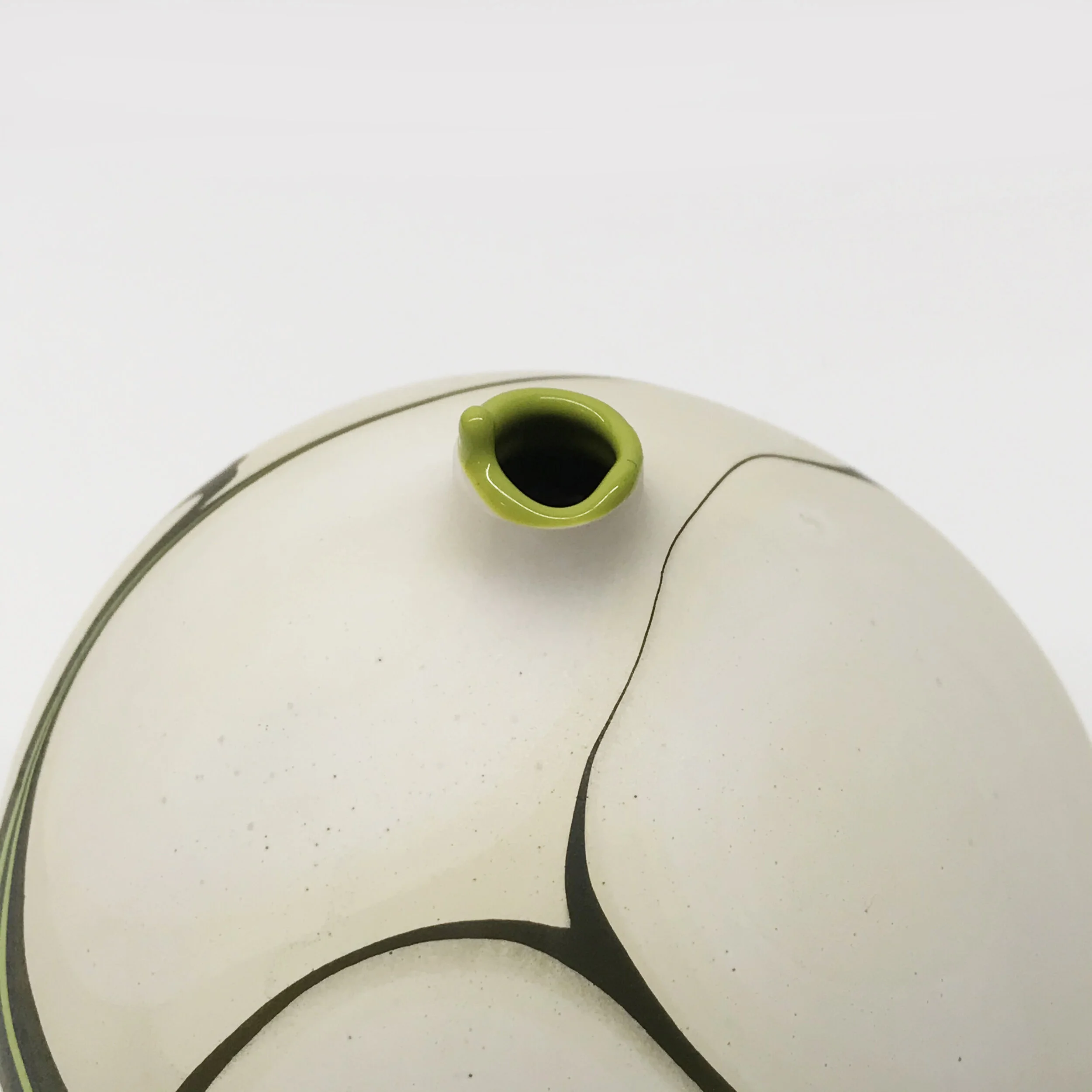 Hydro_Hyperion Vase_3.jpg