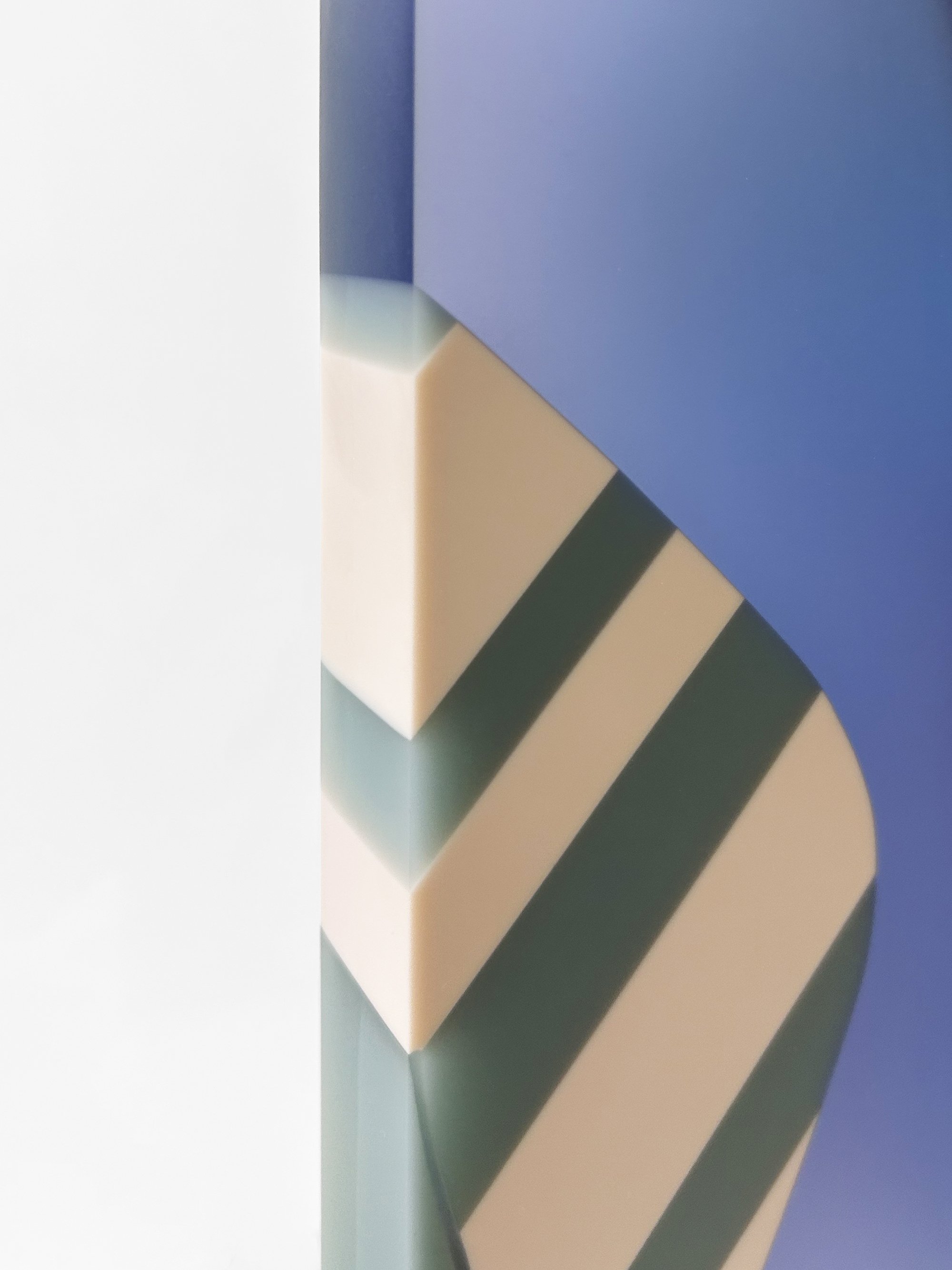 Lucent Cafe Table_Detail_1_web.jpg