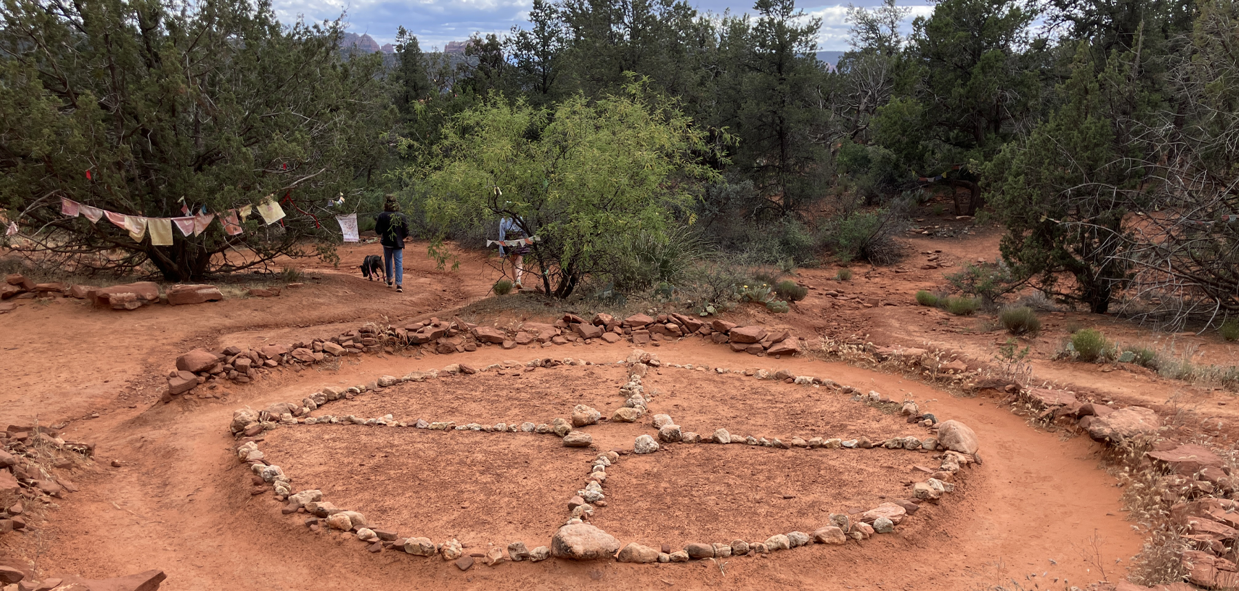sedona-desert-rock-circle-banner.png