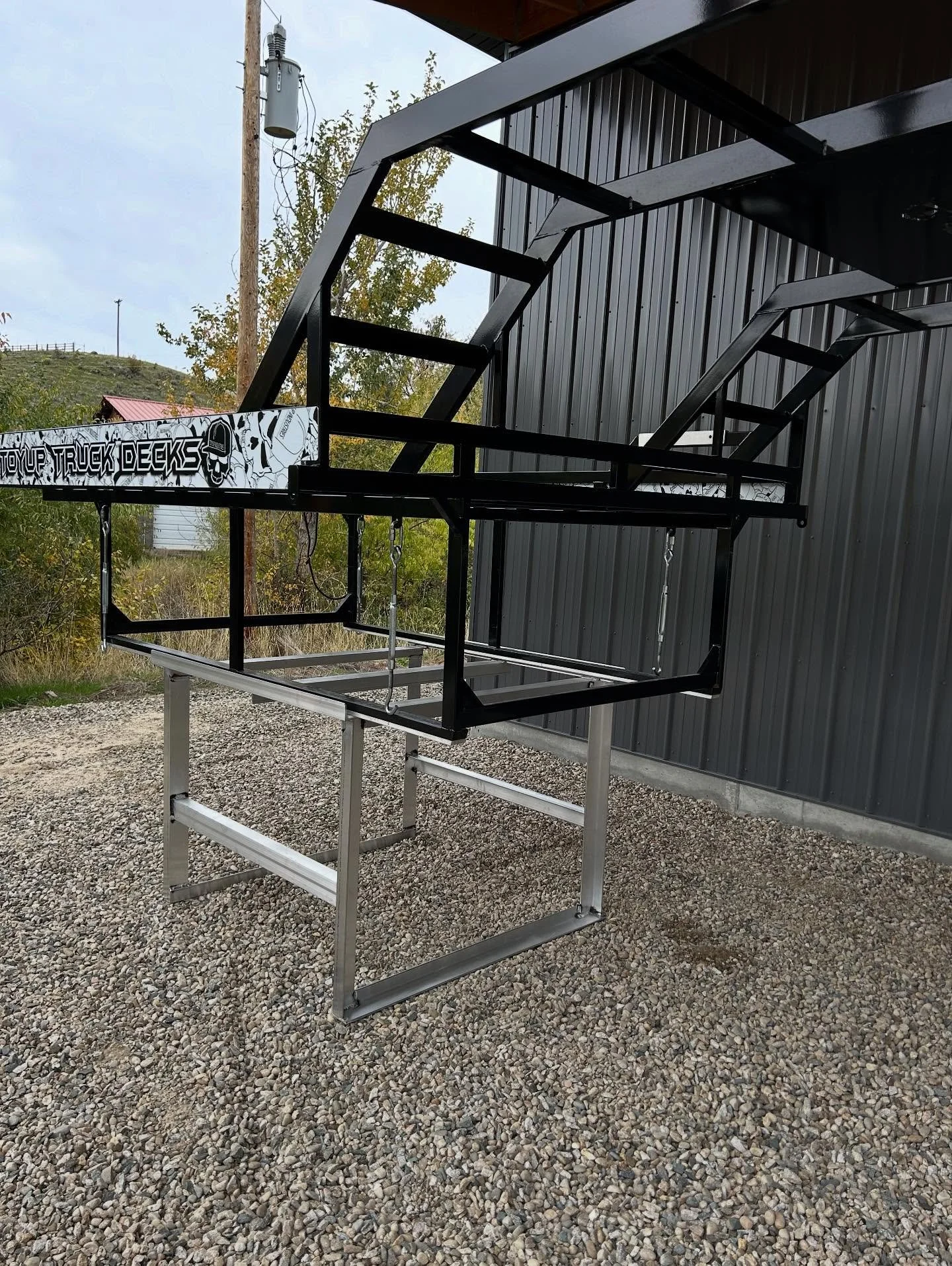 #toyupstoragestand works with all #toyupindustries #truckdecks 👌🏼 #toyupcrew🇺🇸