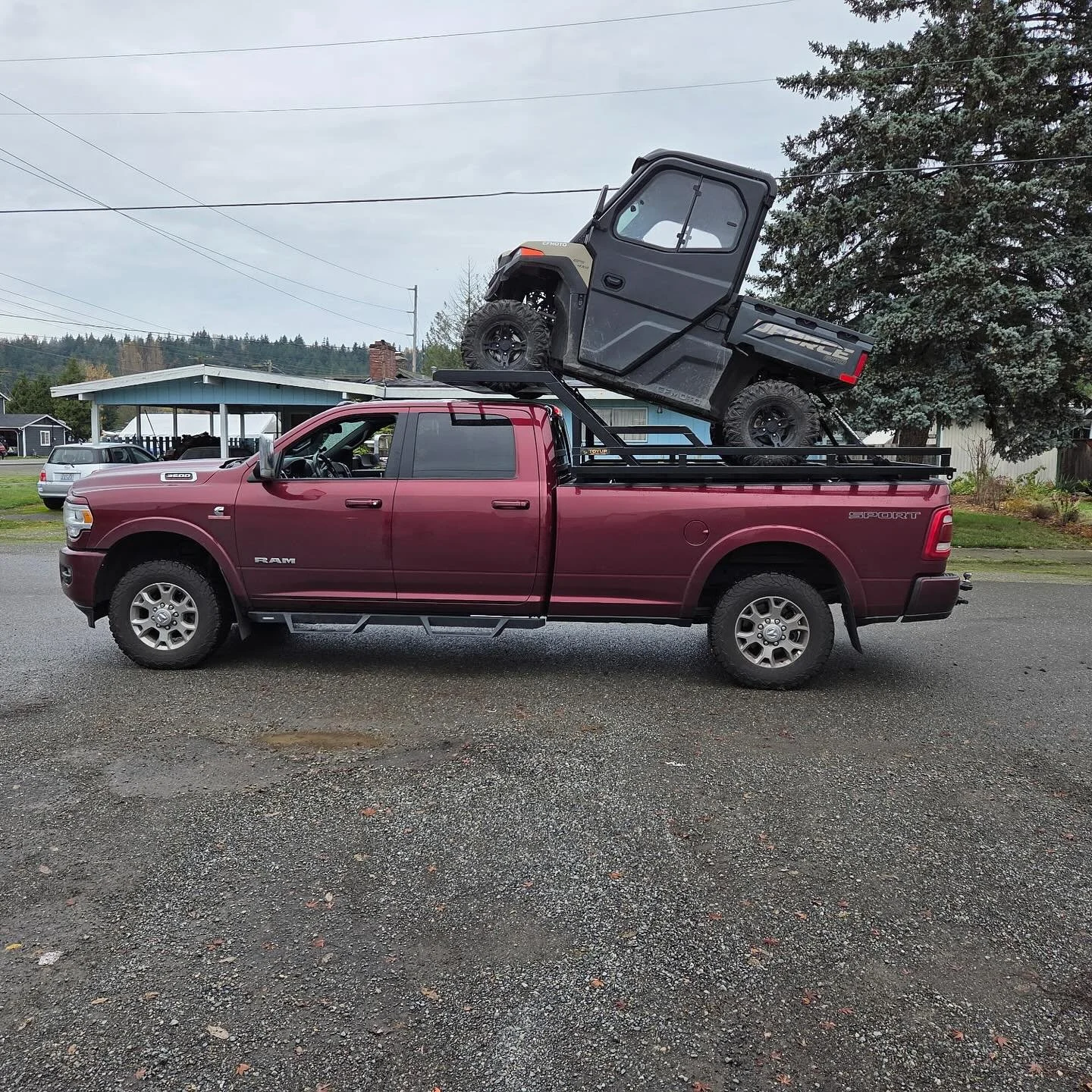 Anders in #washington ready to #hittheroad with his new #toyupindustries longbed #caboverutvdeck 😎 #toyupcrew🇺🇸 #sxsdeck #truckdeck