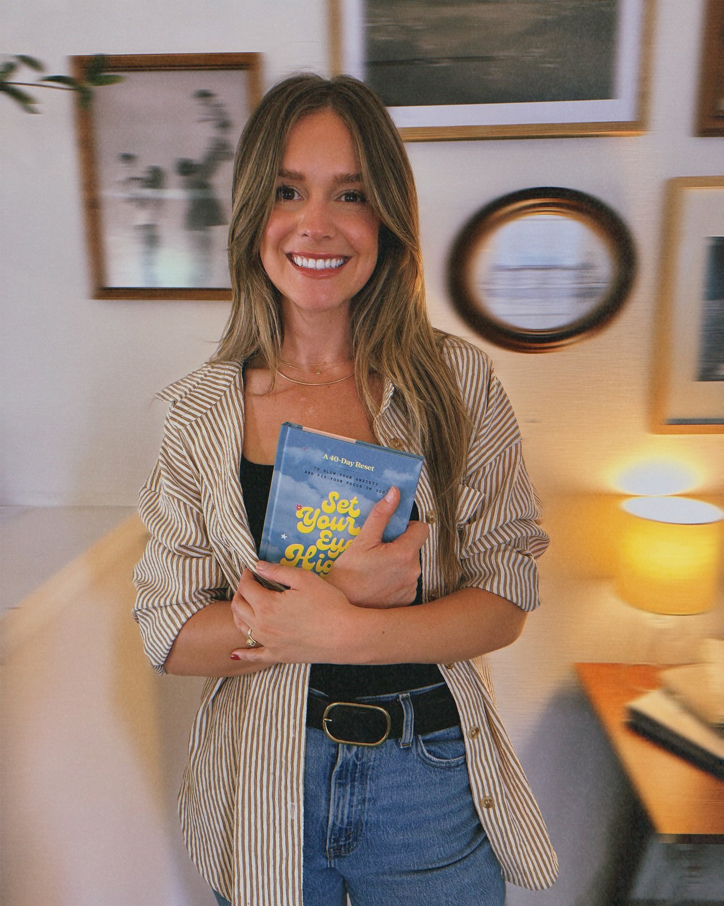 Have you gotten your hands on a copy of Set Your Eyes Higher yet?! 👀🤠
.
If so, I&rsquo;d love to know what has resonated with you most and how it has helped you connect with God. If not, it&rsquo;s available now wherever books are sold🤍 even at Ba