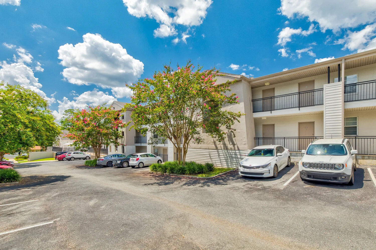 Multifamily Brokers & Advisors Specialized in Multifamily Properties ...