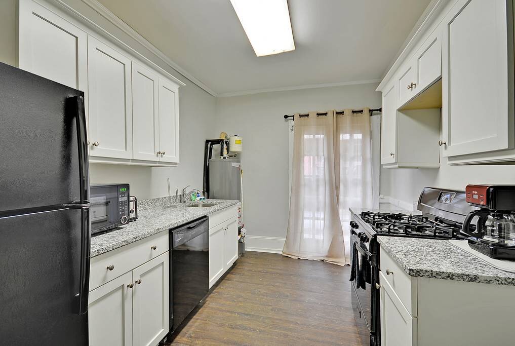 unit 3 kitchen 4.jpg