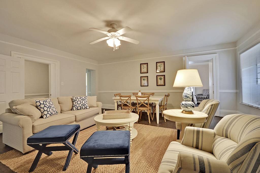 unit 4 lr furnished .jpg