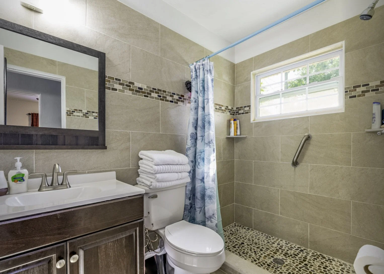 Paradise Bay 24-Edit.jpg