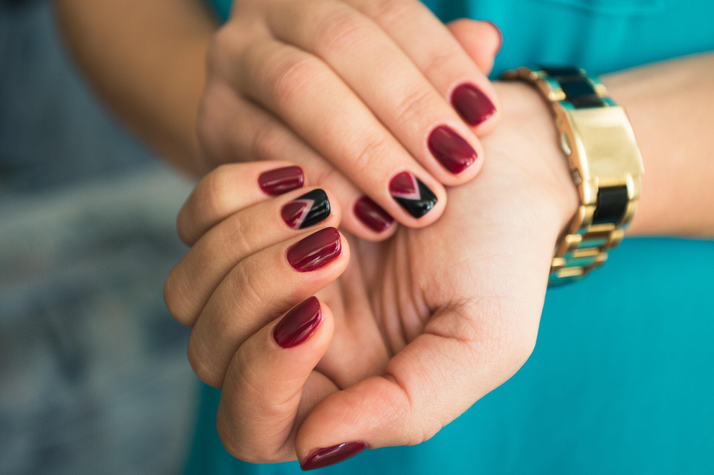 beautiful-womans-nails-with-beautiful-red-P8MJ3TB.jpg