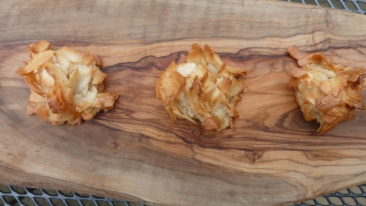  Divine coconut macaroons 