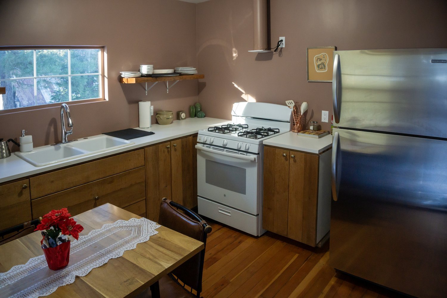 Kitchen with Fridge Cabin 6.jpeg