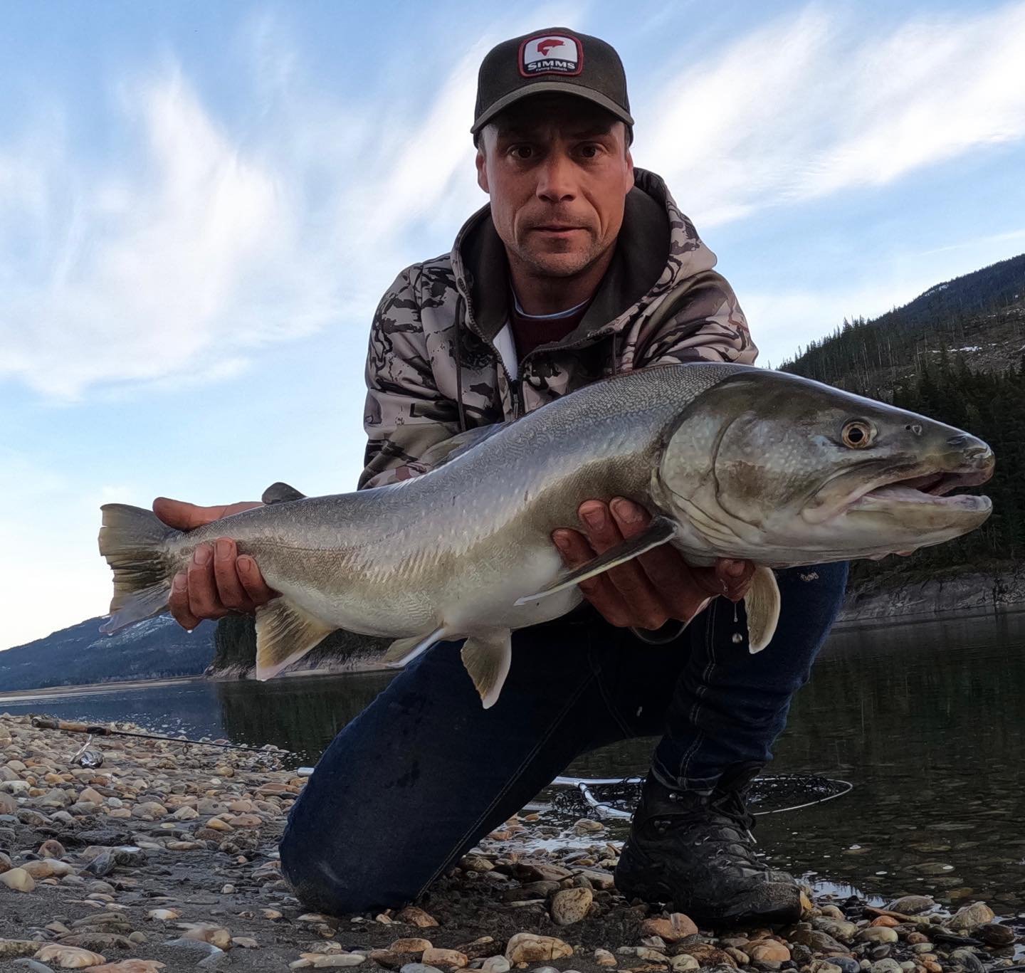 Big bull trout season has arrived. Boat access walk&amp;wade trips on the Columbia River available from now till the end of November. Get in touch link in bio. #riverfishing #columbiariver #columbiariverfishing #bulltrout #bulltroutcountry #flyfishin