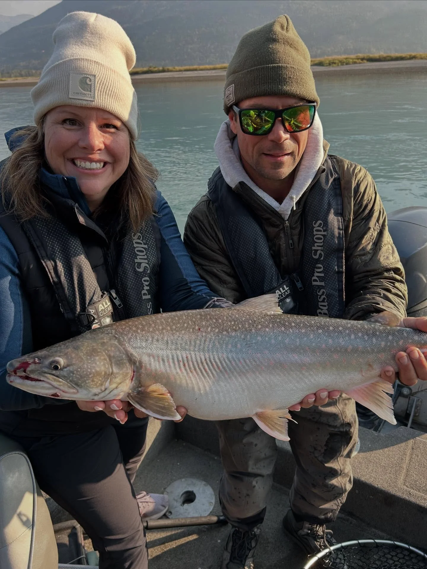 Big beautiful bull trout for this happy guests. Made some fishy memories this morning. #bigtrout #bigfish #bulltrout #bulltroutfishing #bulltroutcountry #char #riverfishing #troutfishing #thetugisthedrug #makingmemories #fishing #guidedfishing #seere