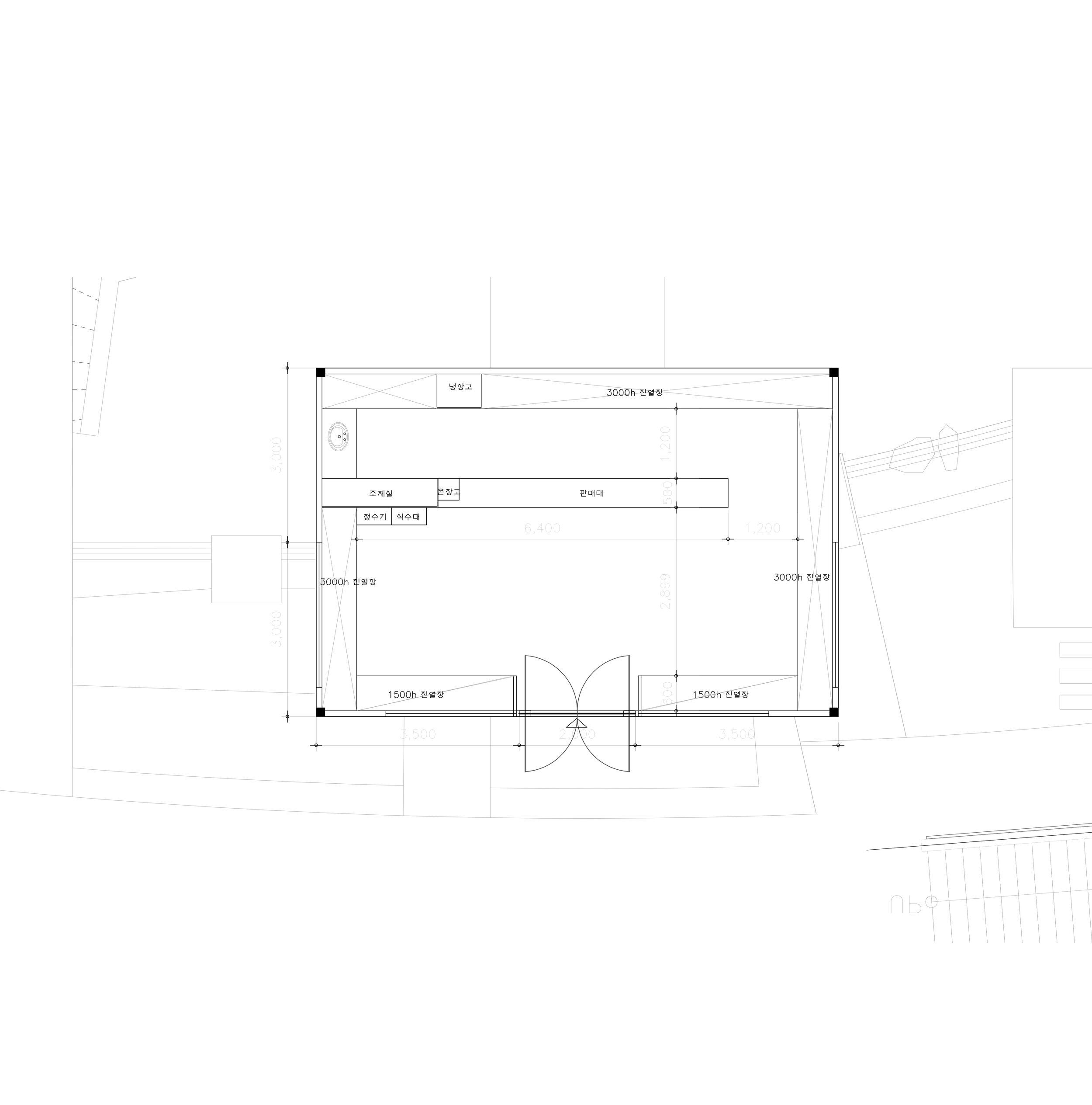 Architectural floor plan of a rectangular room with dimensions, interior fixtures, and double doors. Includes labels in Korean indicating various elements and measurements in millimeters.