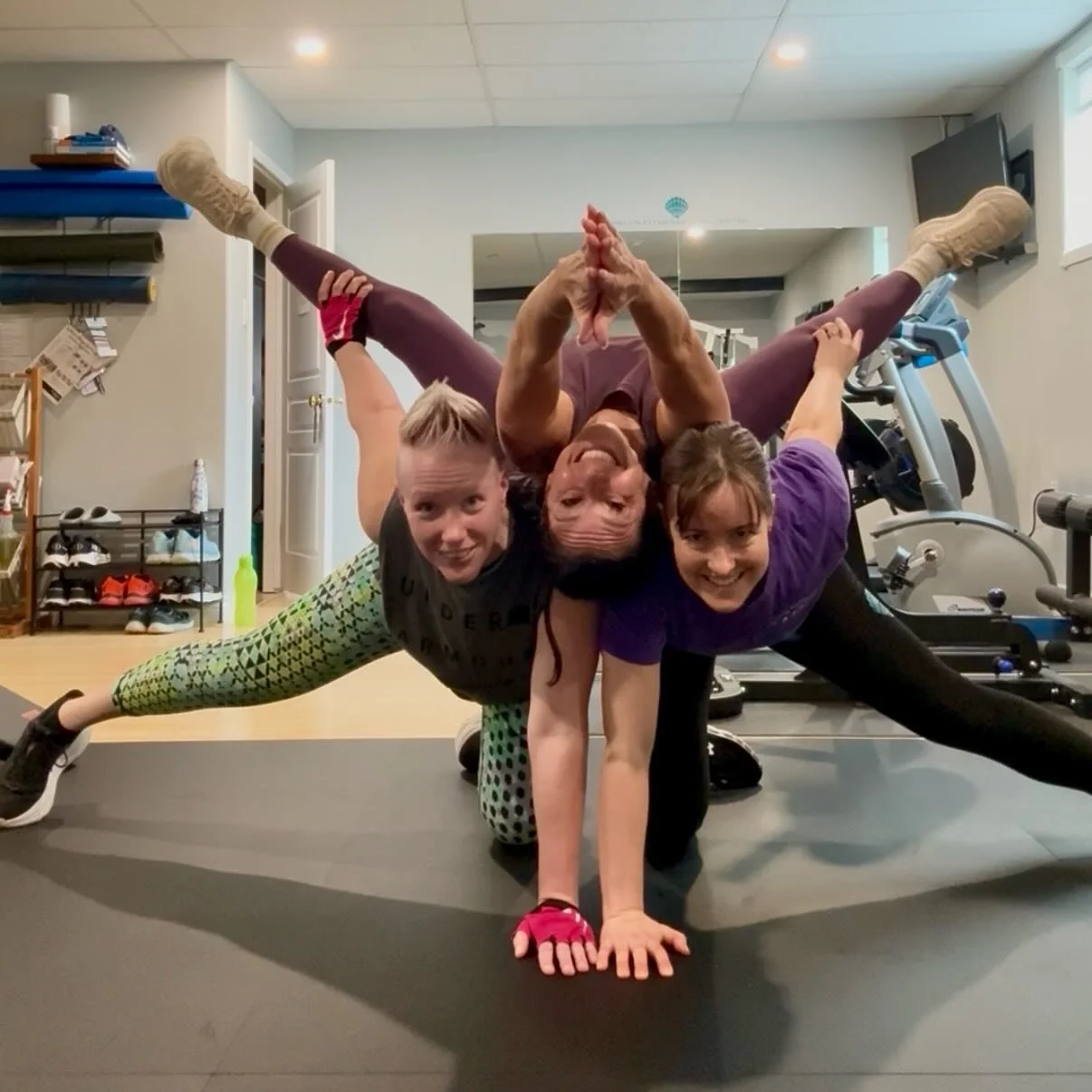 🌸Happy International Women&rsquo;s Day 🌸
Spent the weekend with some 5 Star Women ⭐️
How lucky am I to be able to create space for real connection!  The real flex in life is becoming the kind of person your 8 year-old self would look and say &ldquo