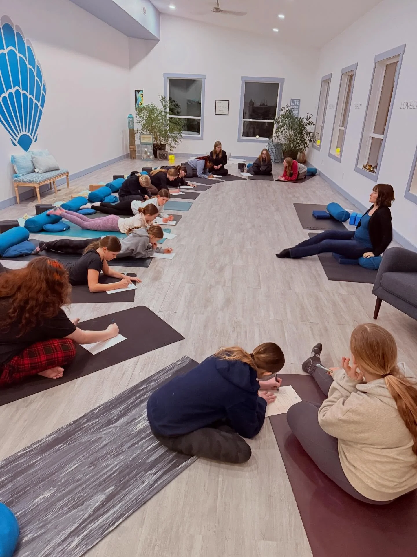 Teen Self Care Event 💕
&bull; snacks
&bull; door prizes 
&bull; haircare &amp; tips
&bull; skincare 
&bull; superpowers, breathing, journaling 
&bull; yoga 

What an honour it is to give to these teens to bring these gifts from the heart, when asked