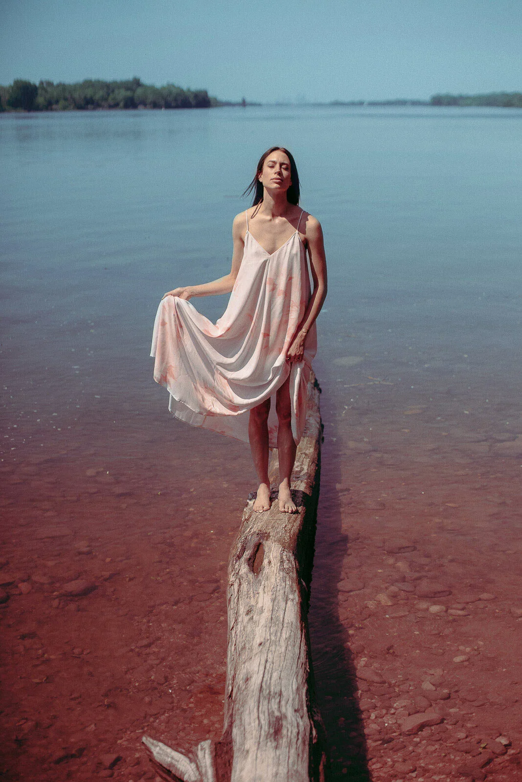 sarah-wedge-model-ewh-management-philadelphia-helena-raju-photographer-modeling-portfolio-nyc.jpg