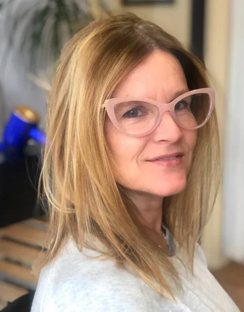 hair glasses with bob.webp
