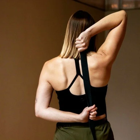 SAVE THE DATE! Seattle climbers (and active folks who just need a good stretch): Join me Wednesday, June 4 from 2pm to 3:30pm at the Poplar location of @seattleboulderingproject for Post-Climb Stretch + Roll.

This restorative, all-levels workshop wi