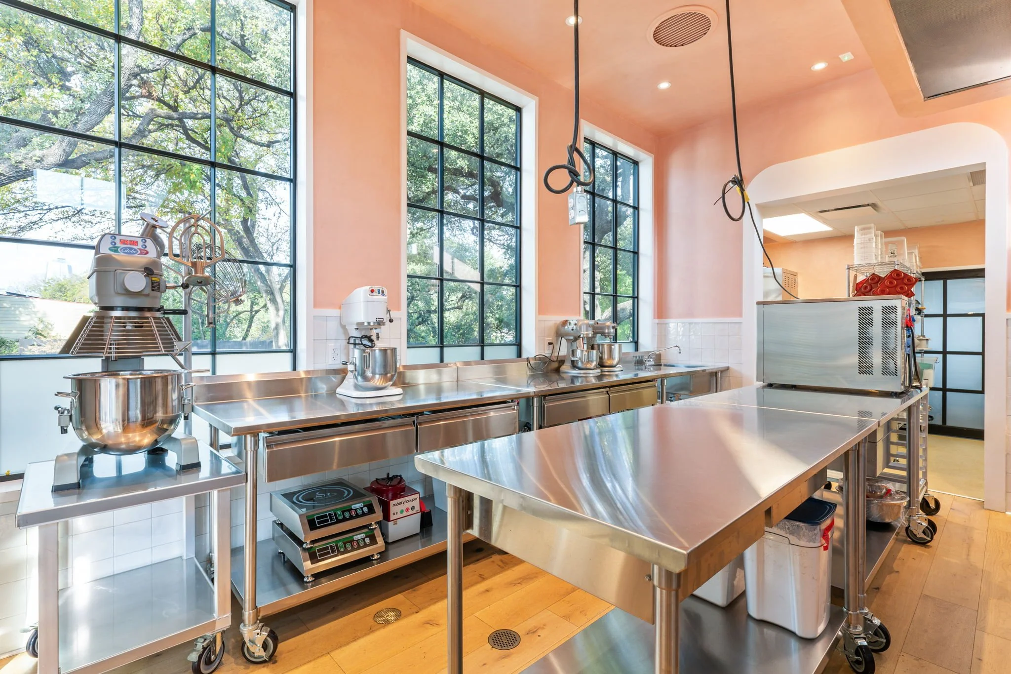 6-SQFT-3320.jpg