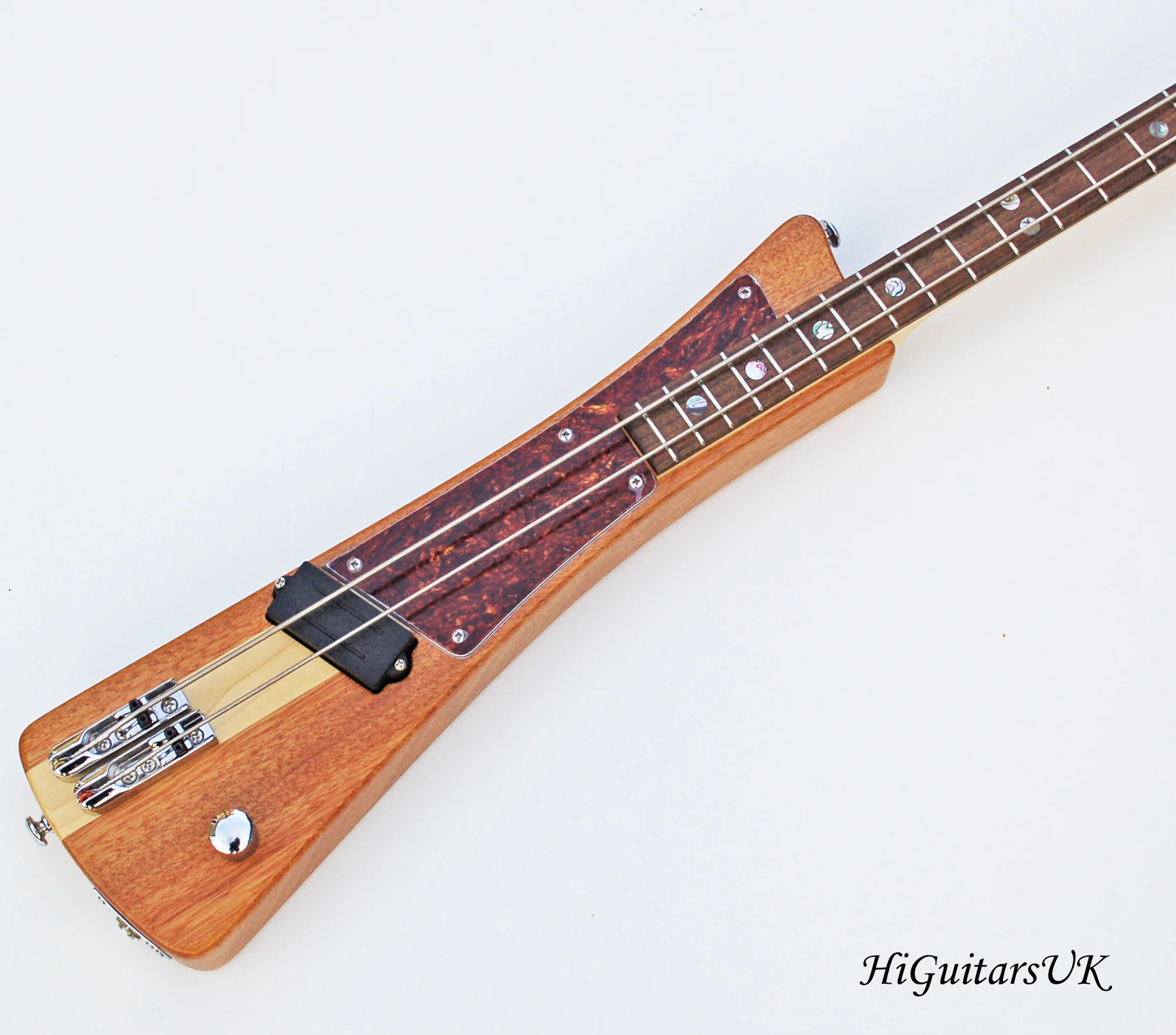 2 String Solid Body Fretted Bass Guitar. DiMarzio Pickup, Warwick Tuners, D'Addario Strings