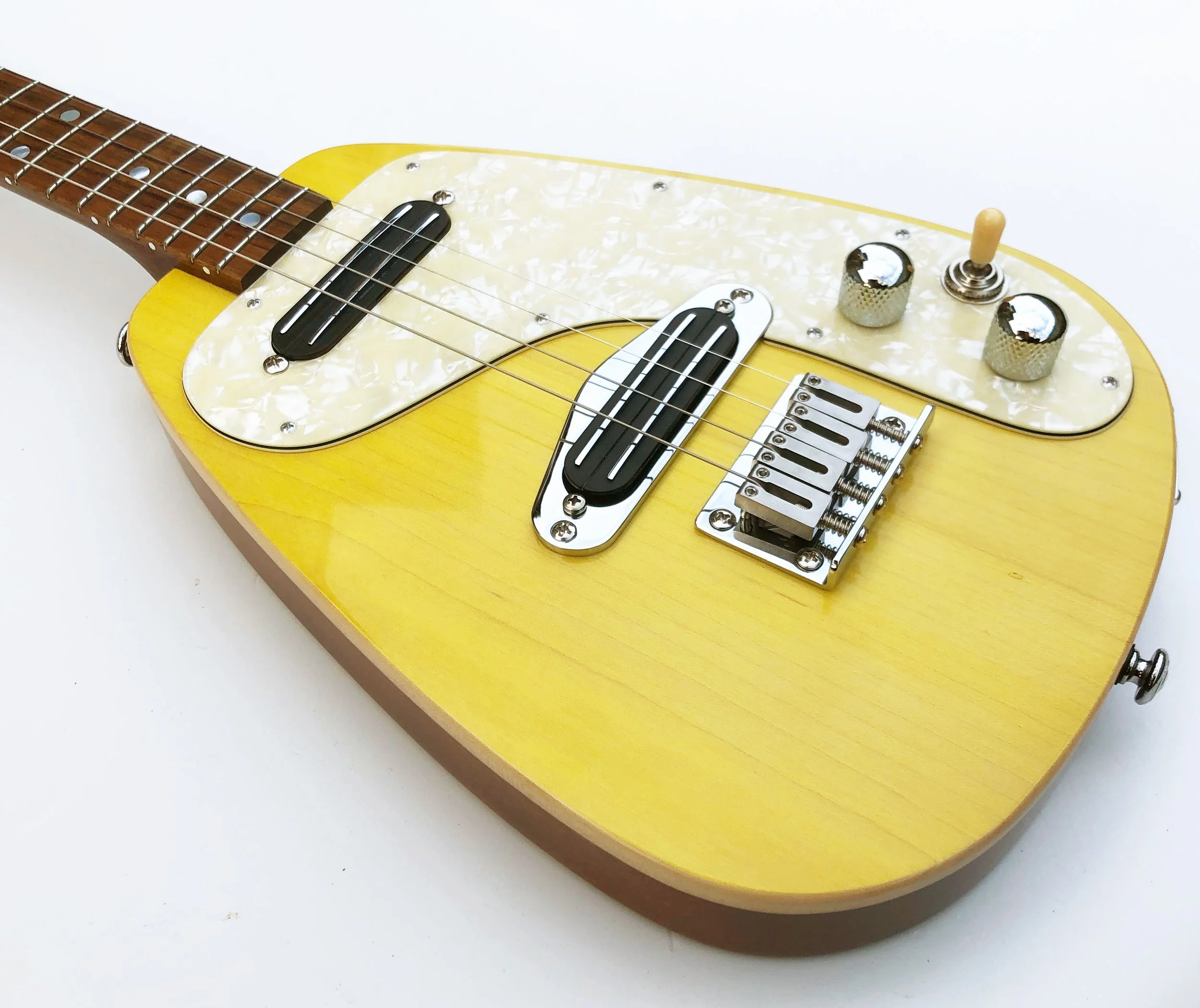 Yellow Raindrop Electric Baritone Uke 6.JPG