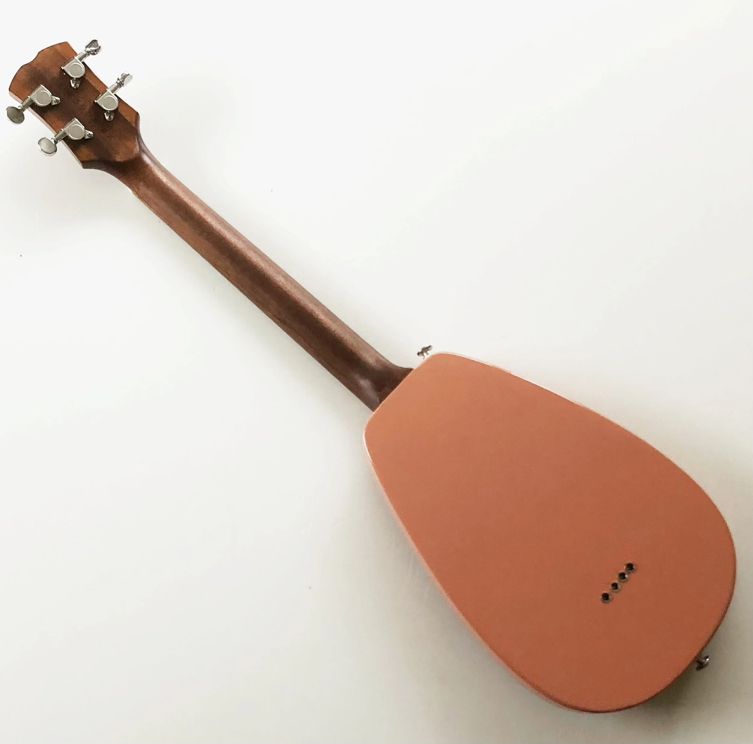 HiGuitarsUK Apricot Raindrop Baritone Uke Rear
