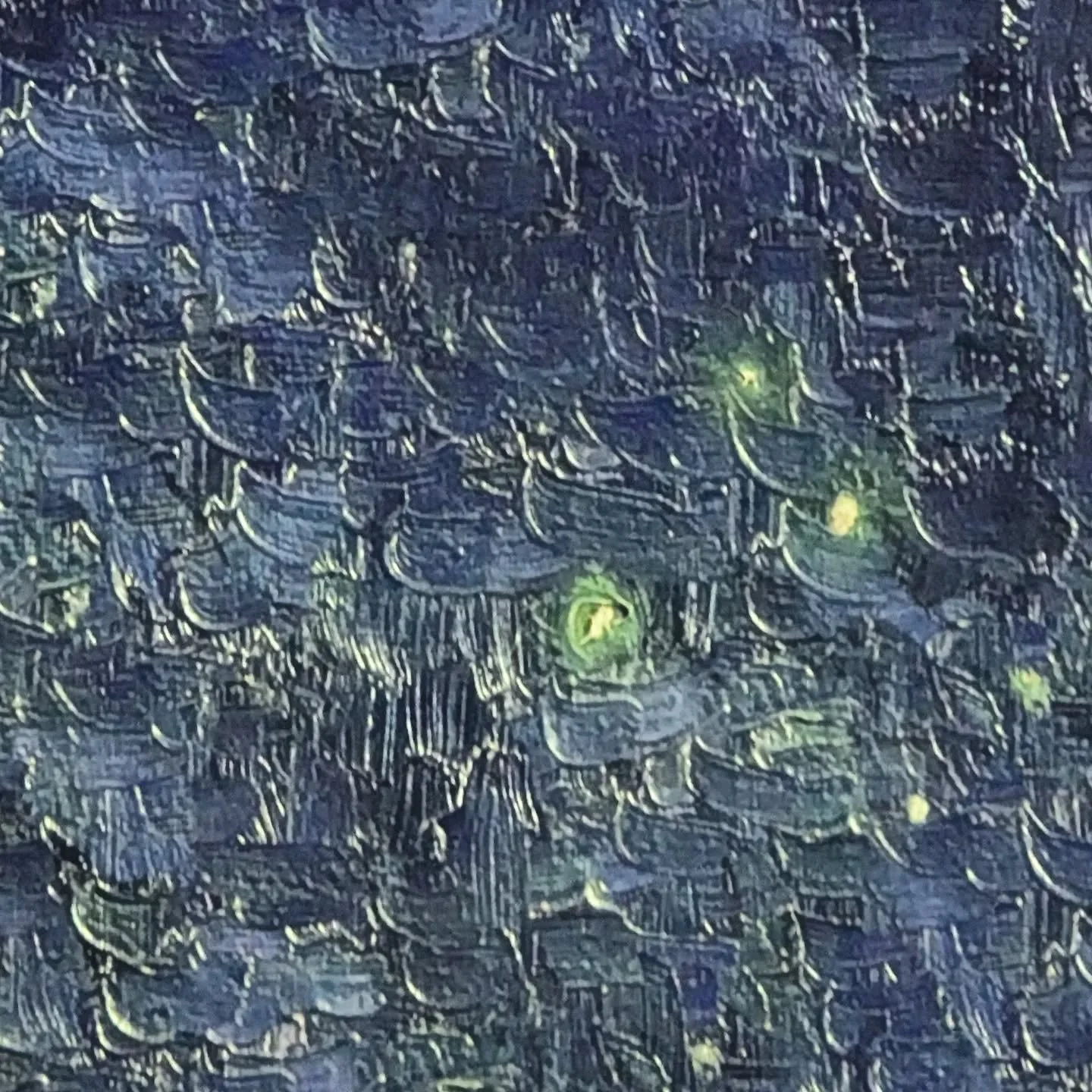 A day out. At Beyond Van Gogh. Interesting to see the wider body of work. More interesting still to watch the people ☺️

#art #nec #vangogh