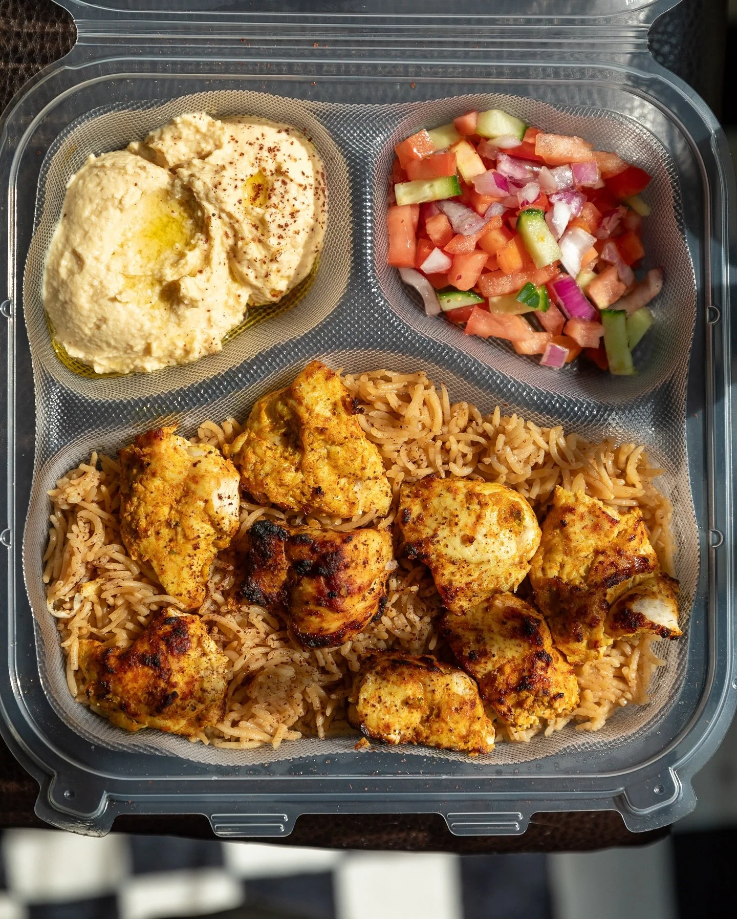 @pitaandolive thank you for the delicious pick-me-up 🙏😋
Chicken Kabob platter with hummus and basmati rice plus some of the best pita bread I&rsquo;ve ever had🤩

#518foodies #delish